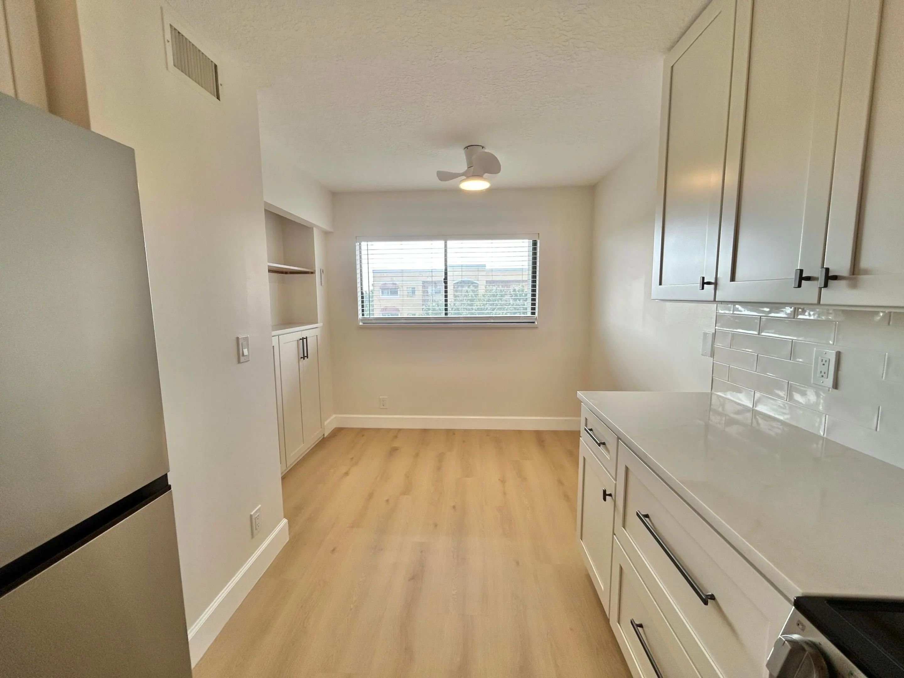 4725 LUCERNE LAKES Boulevard E #413
