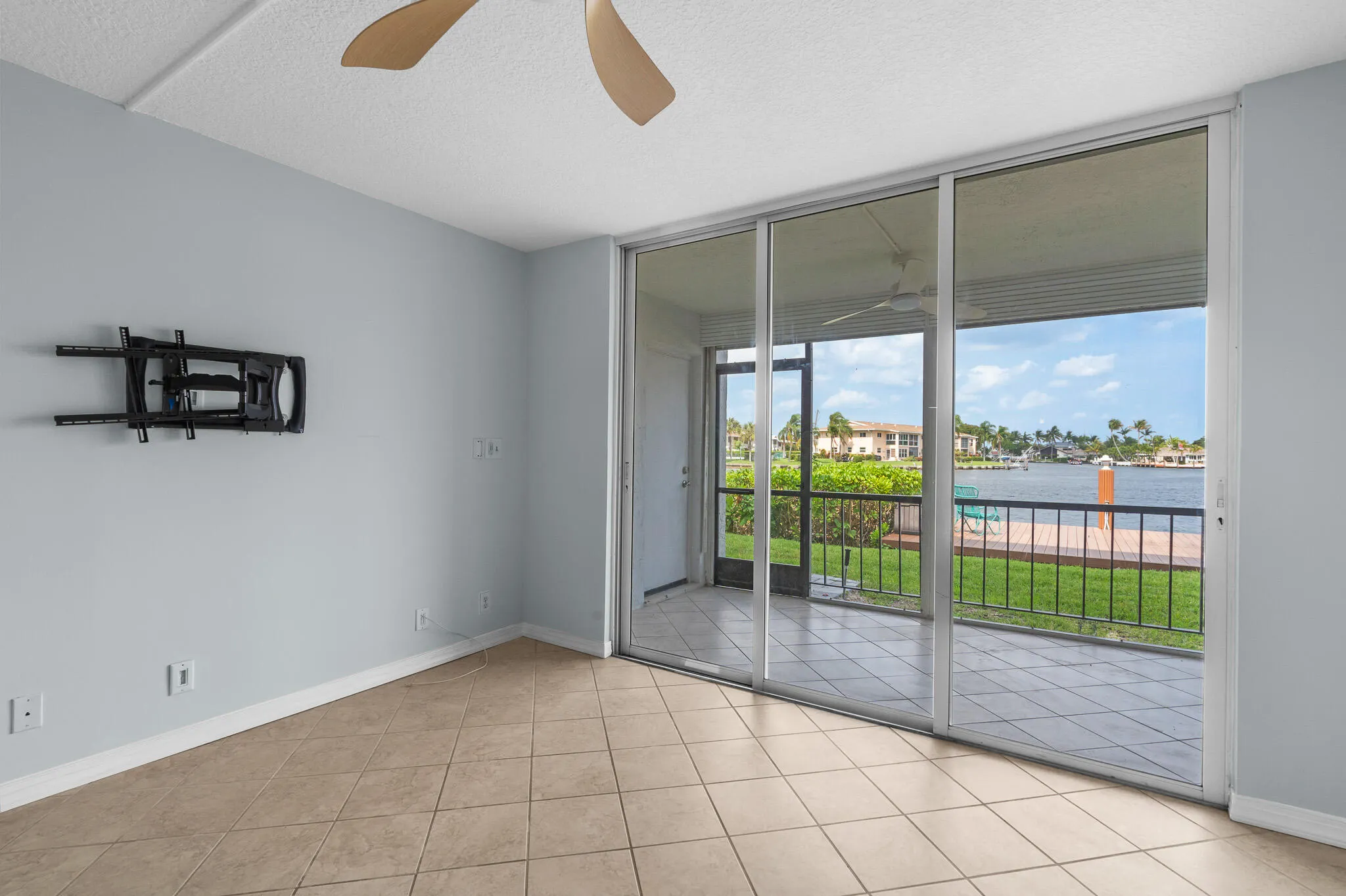 777 S FEDERAL Highway #103G