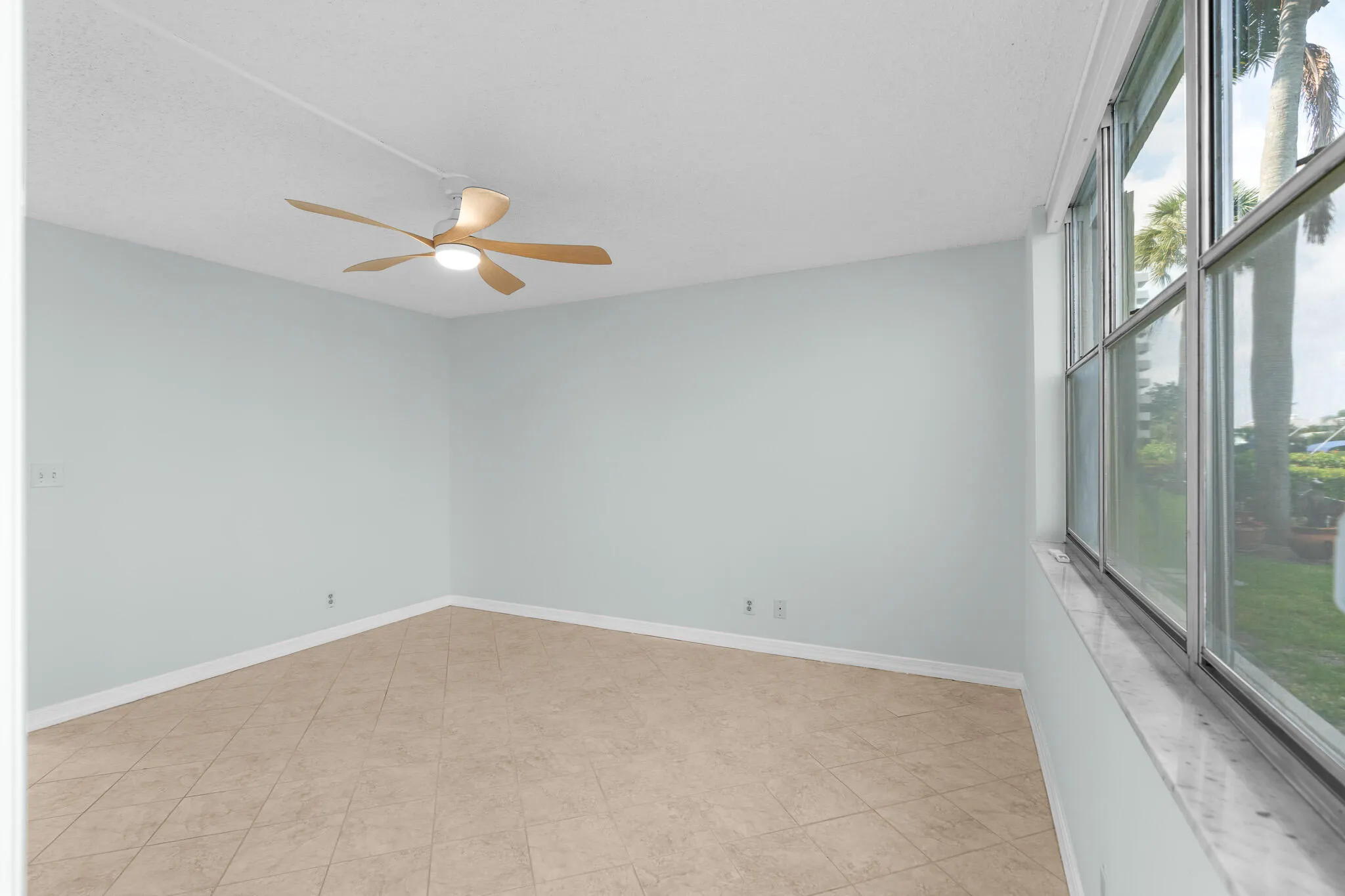 777 S FEDERAL Highway #103G