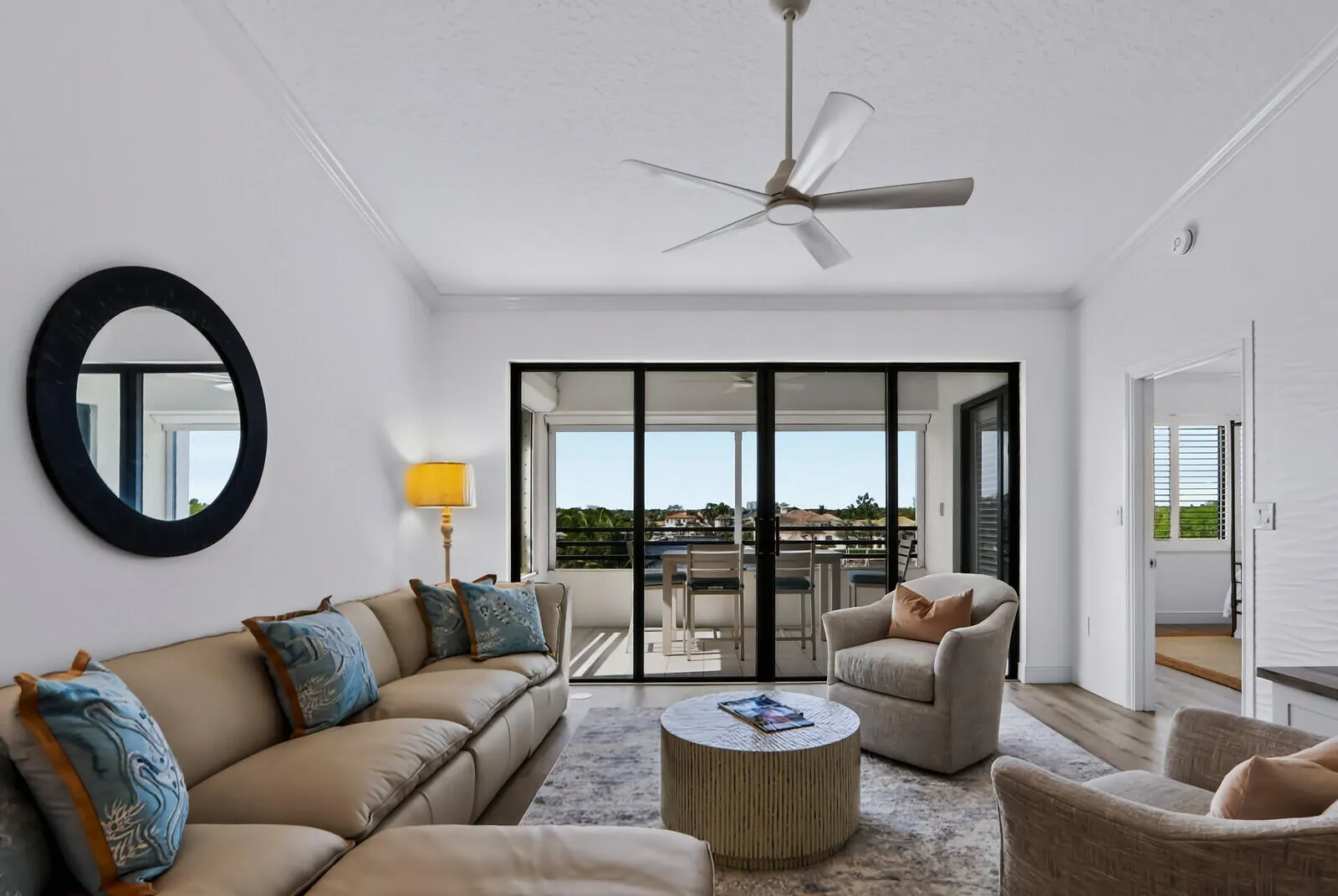 944 OAK HARBOUR Drive