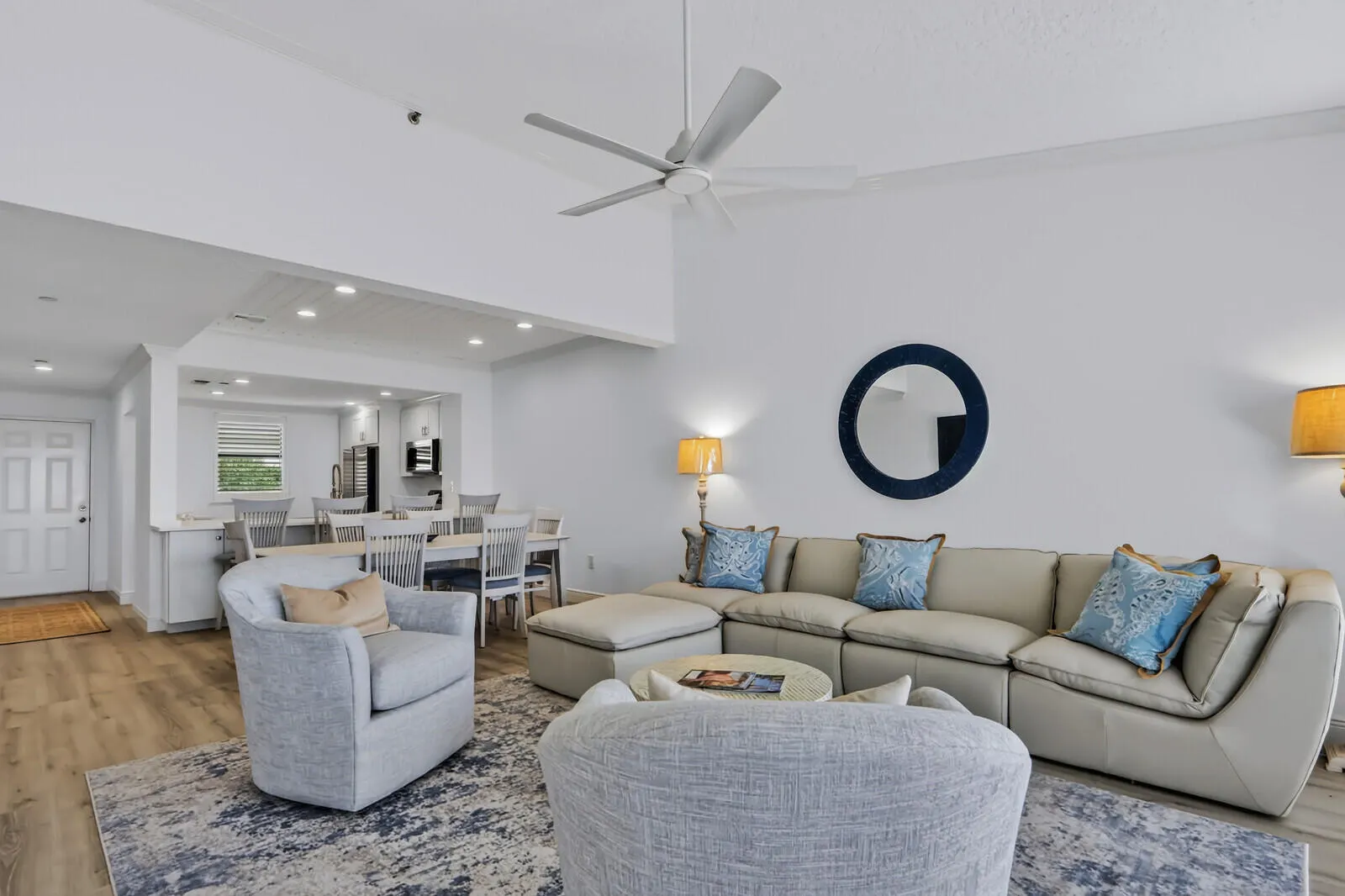 944 OAK HARBOUR Drive