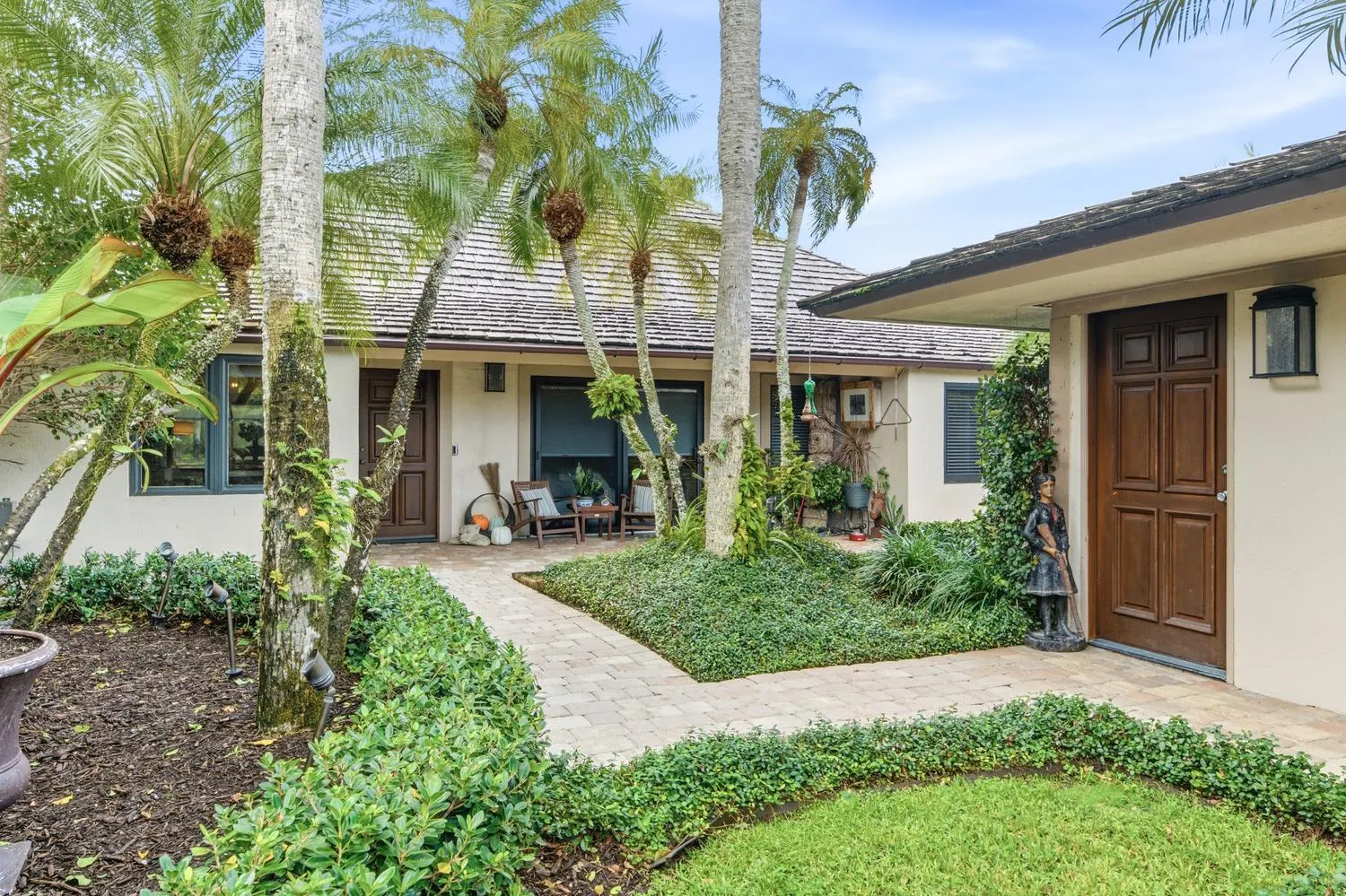2083 WIGHTMAN Drive