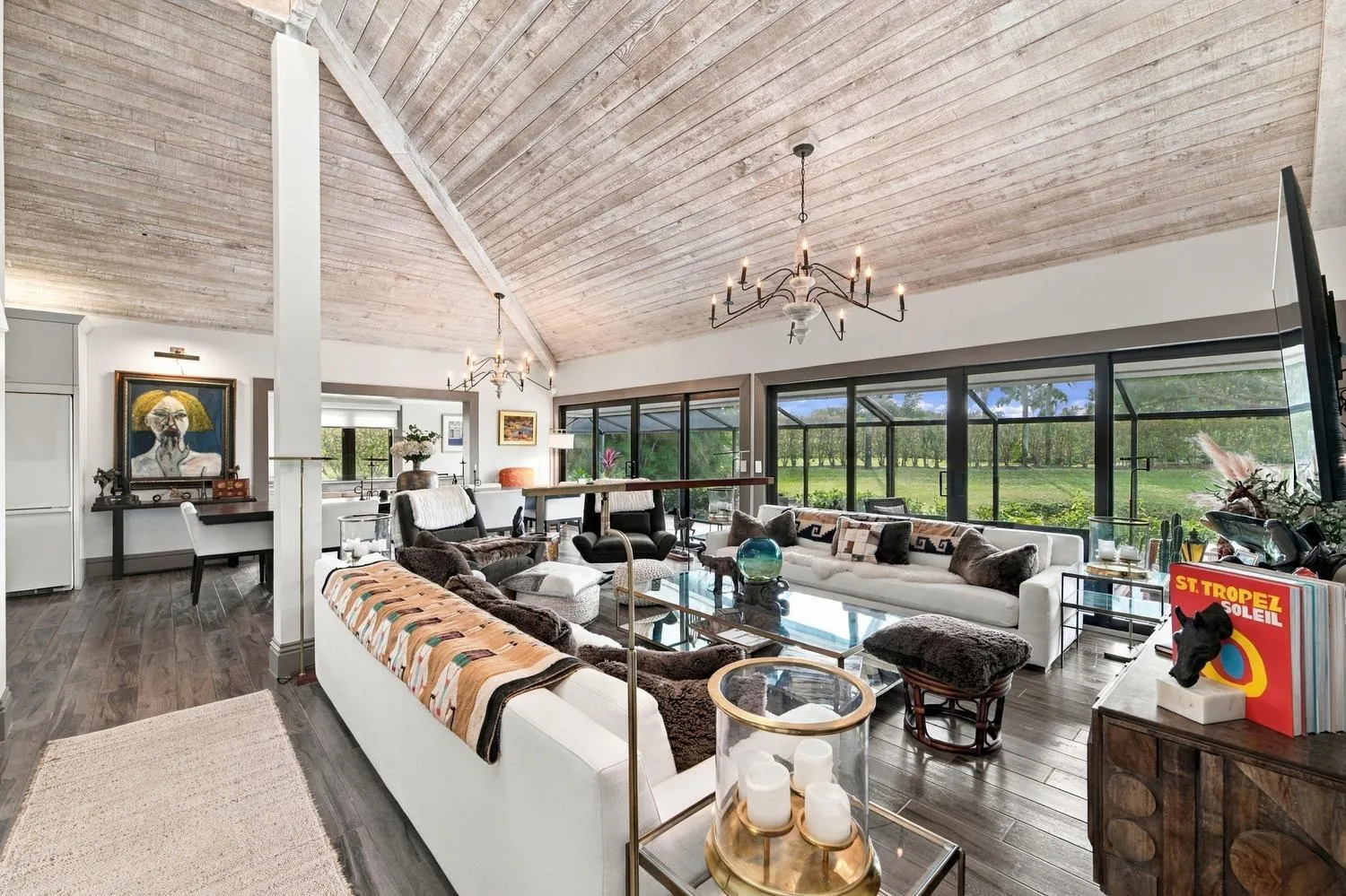 2083 WIGHTMAN Drive