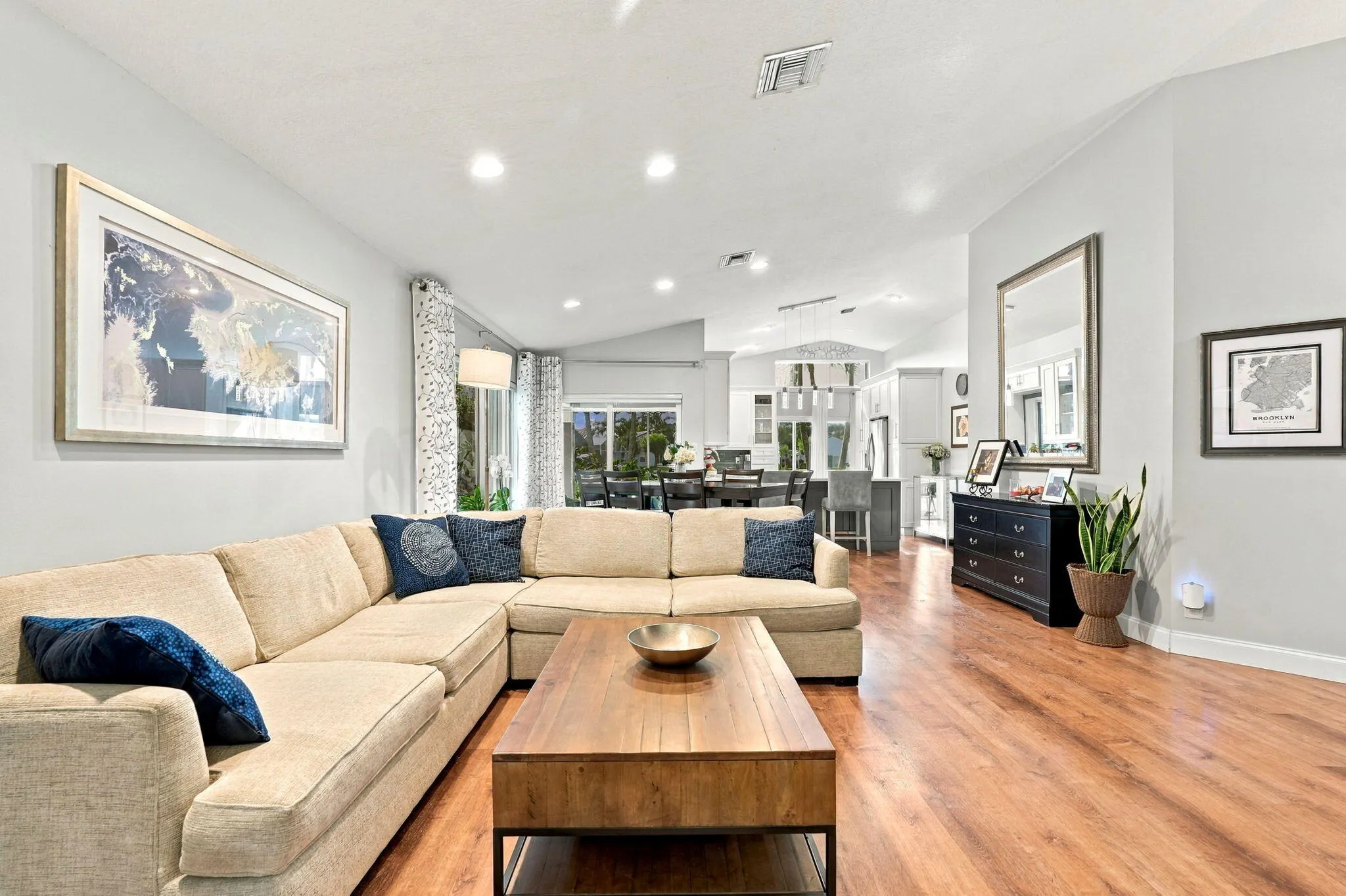 11589 AUGUSTUS Drive