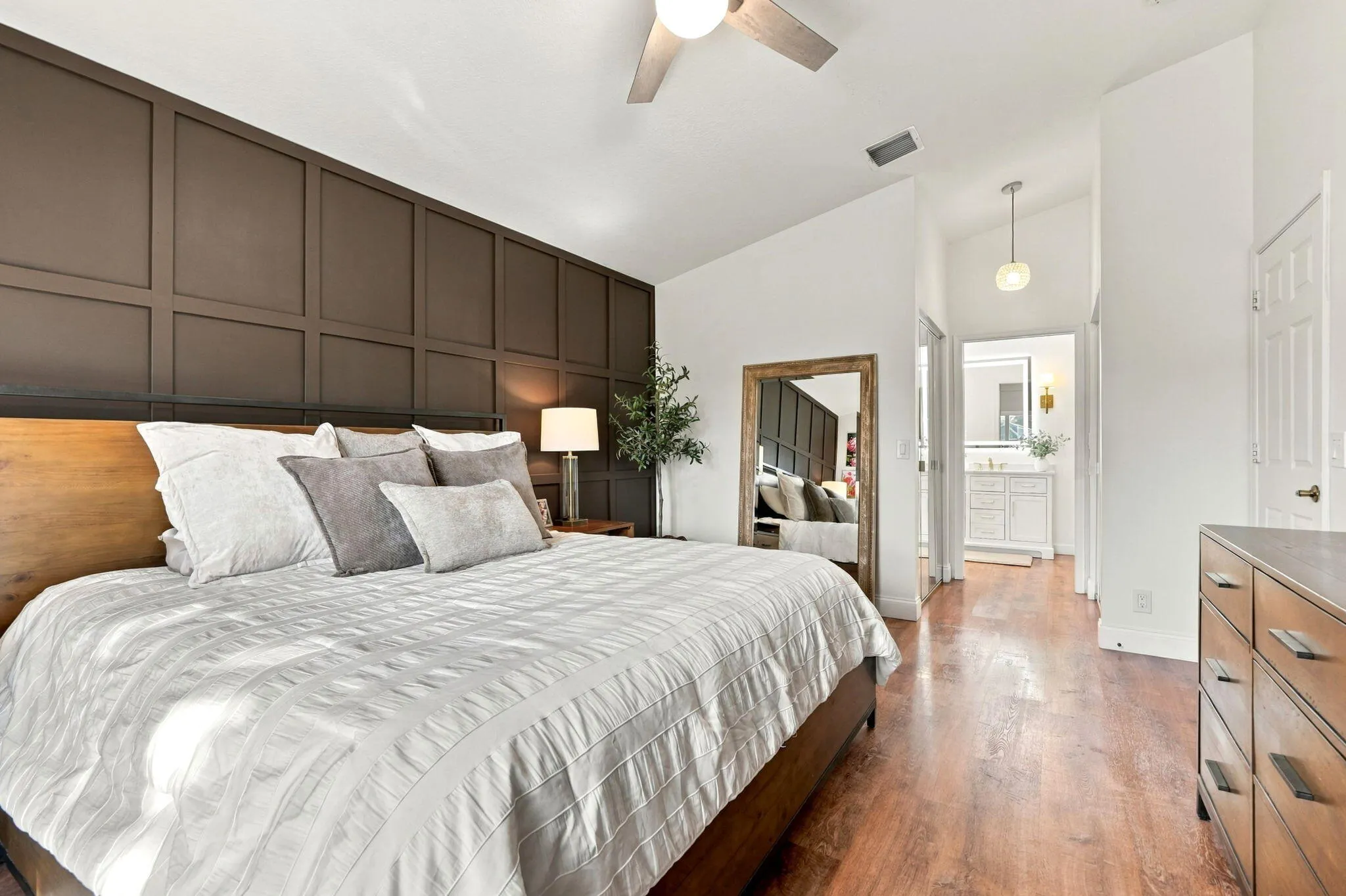 11589 AUGUSTUS Drive