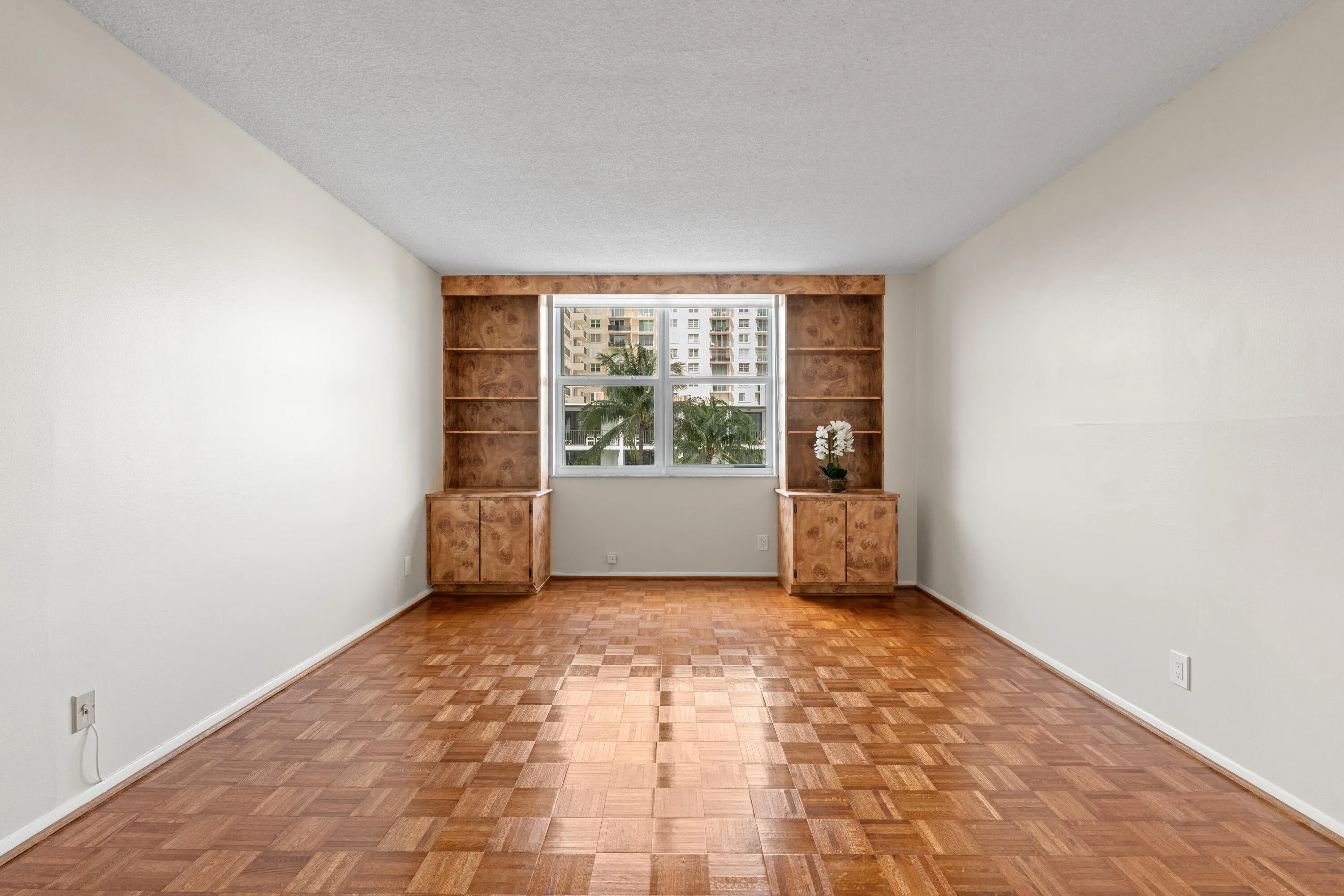 2000 S OCEAN Boulevard #3D