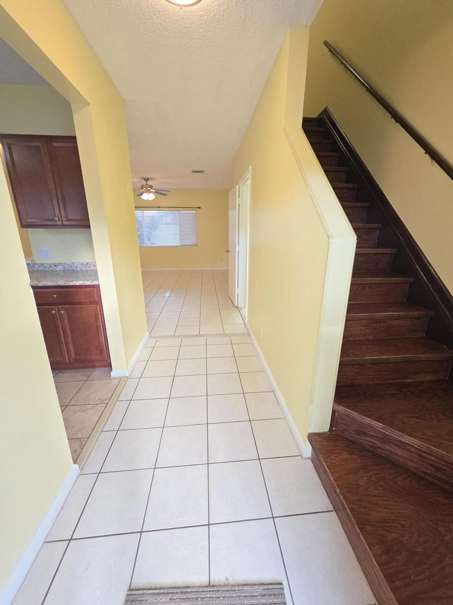 6004 N GOLDEN BEAUTY Lane #6004