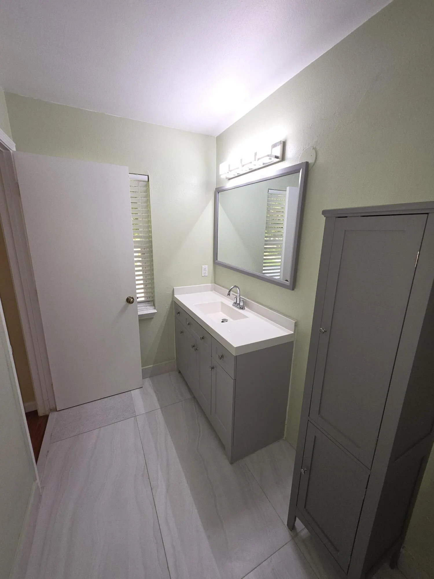 6004 N GOLDEN BEAUTY Lane #6004