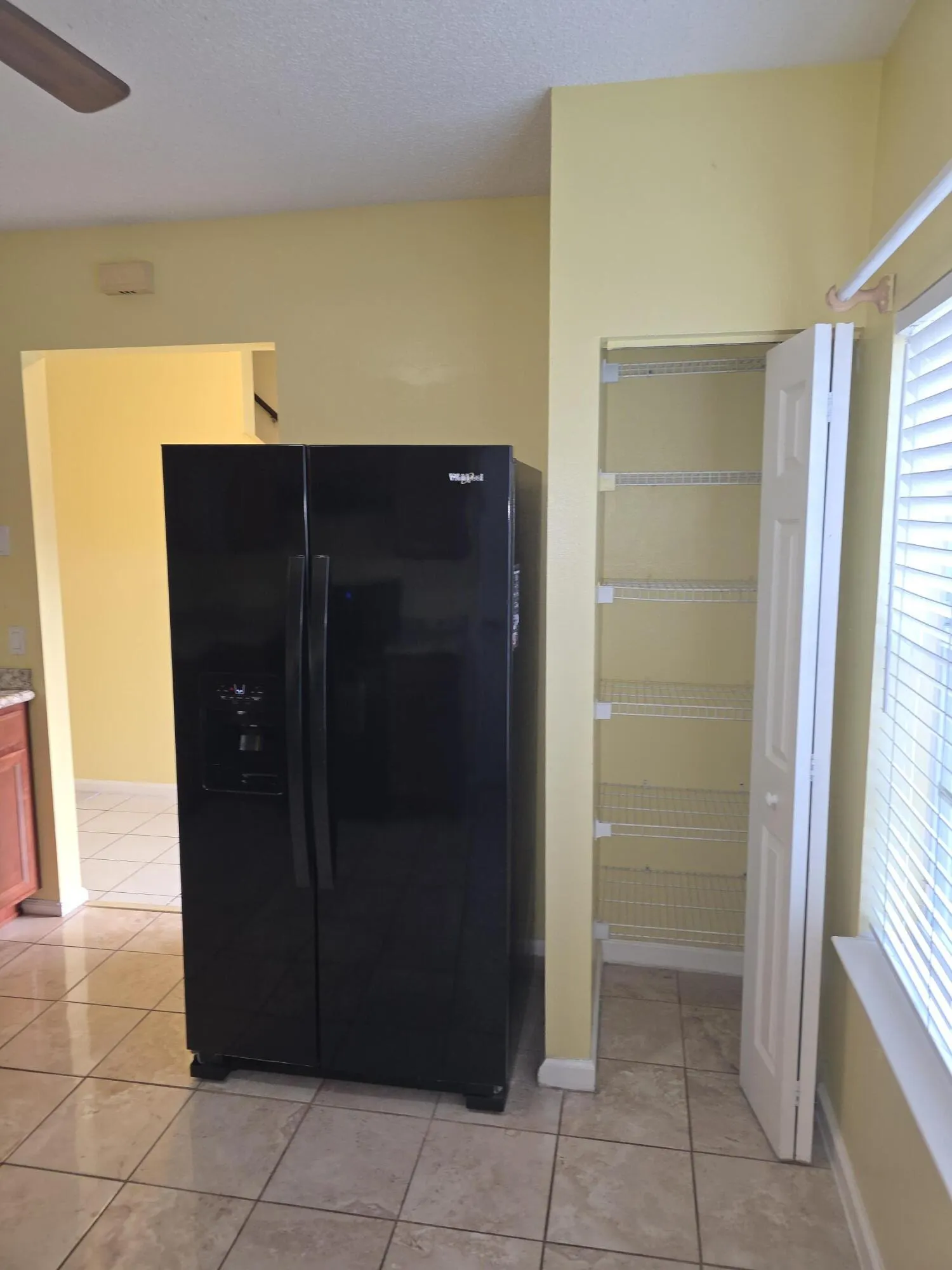 6004 N GOLDEN BEAUTY Lane #6004