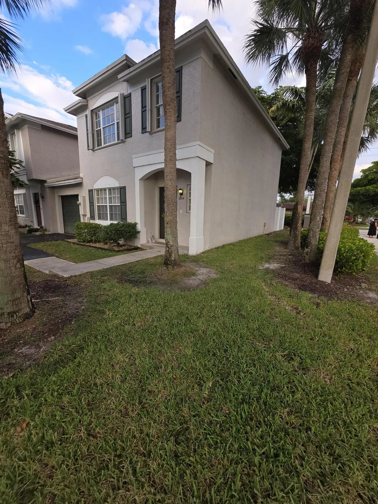 6004 N GOLDEN BEAUTY Lane #6004