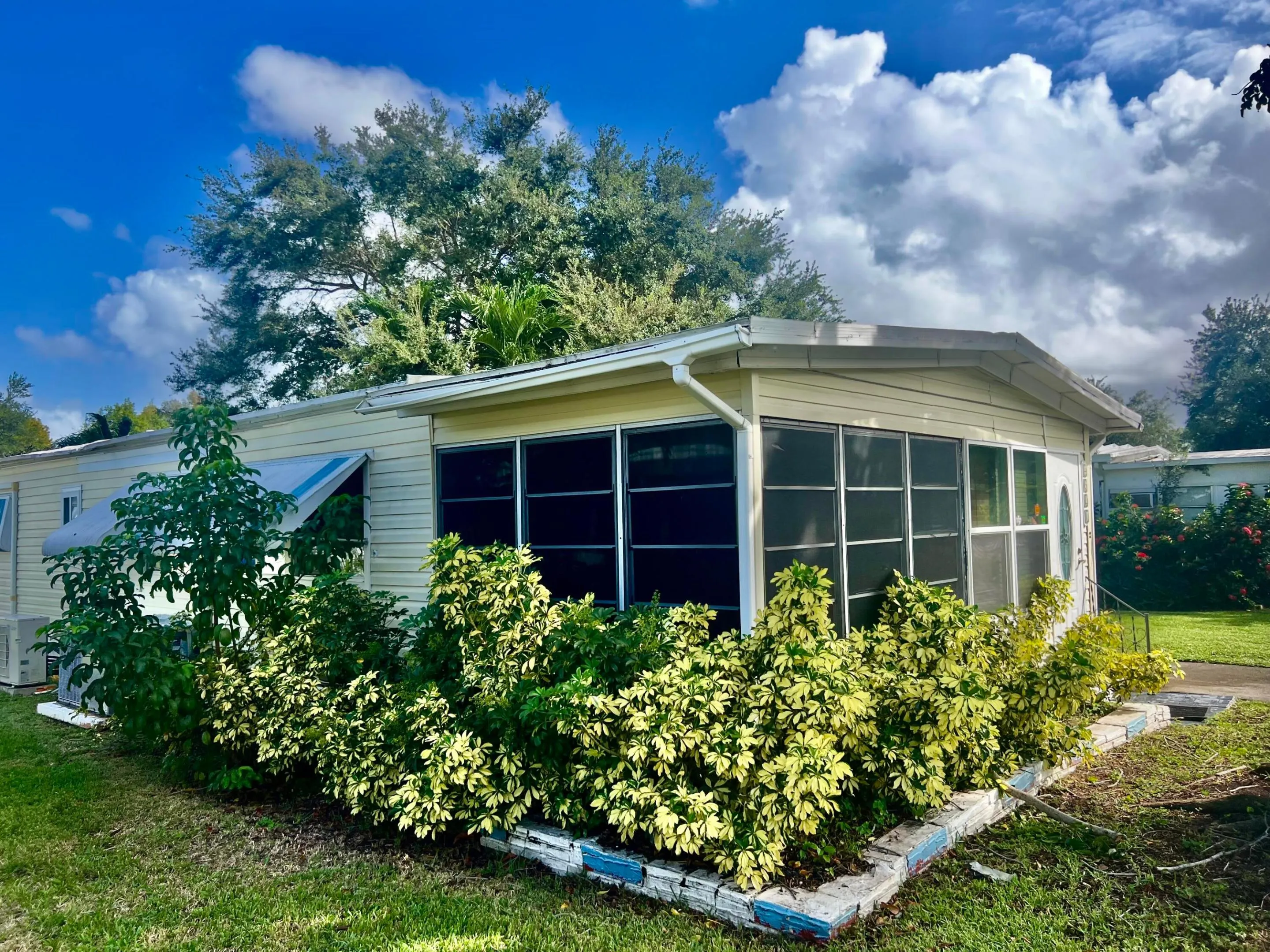 4521 NW 69th Court #lot H10