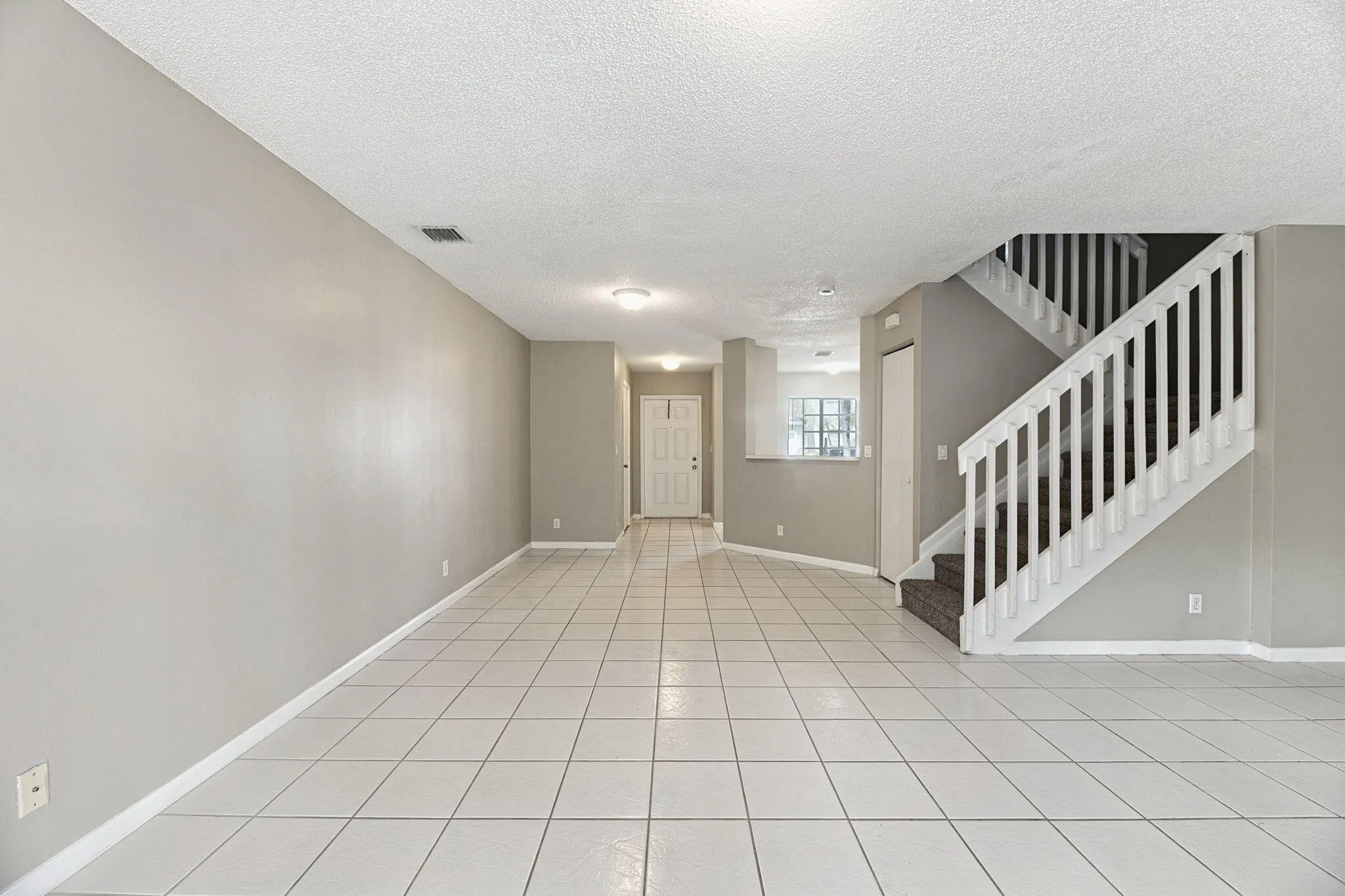 4728 SW 13TH Place
