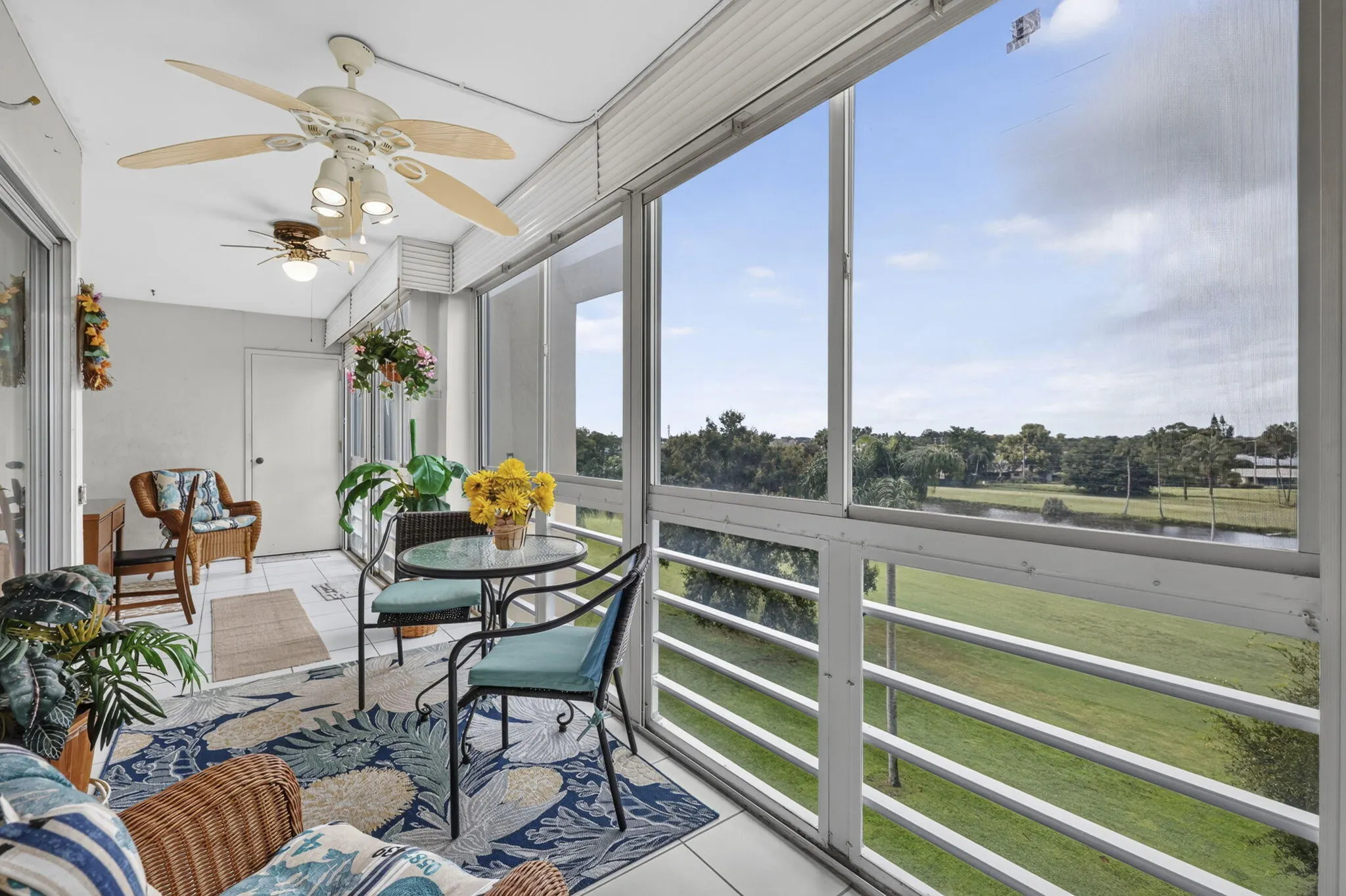 3959 Via Poinciana #506