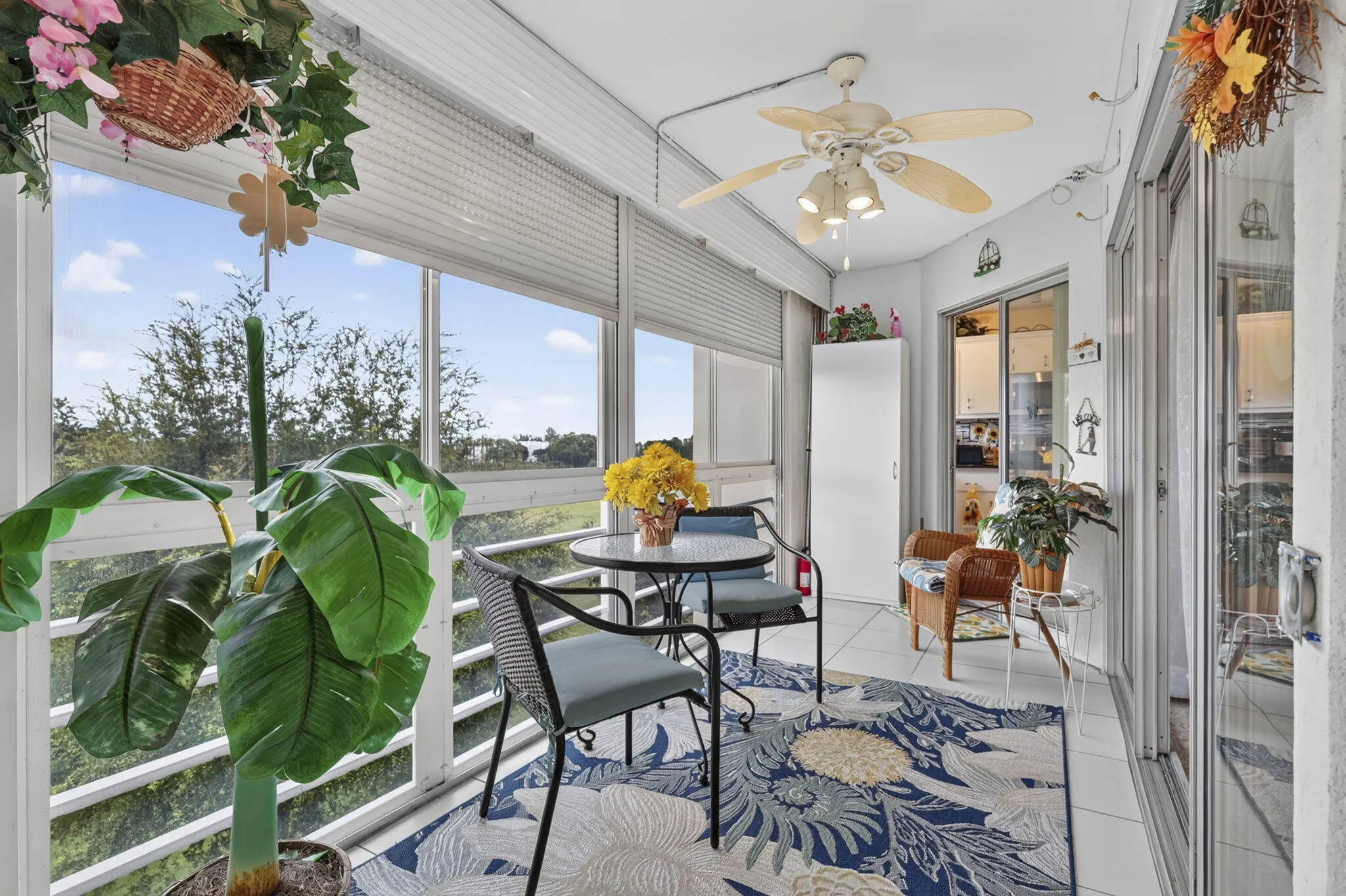 3959 Via Poinciana #506