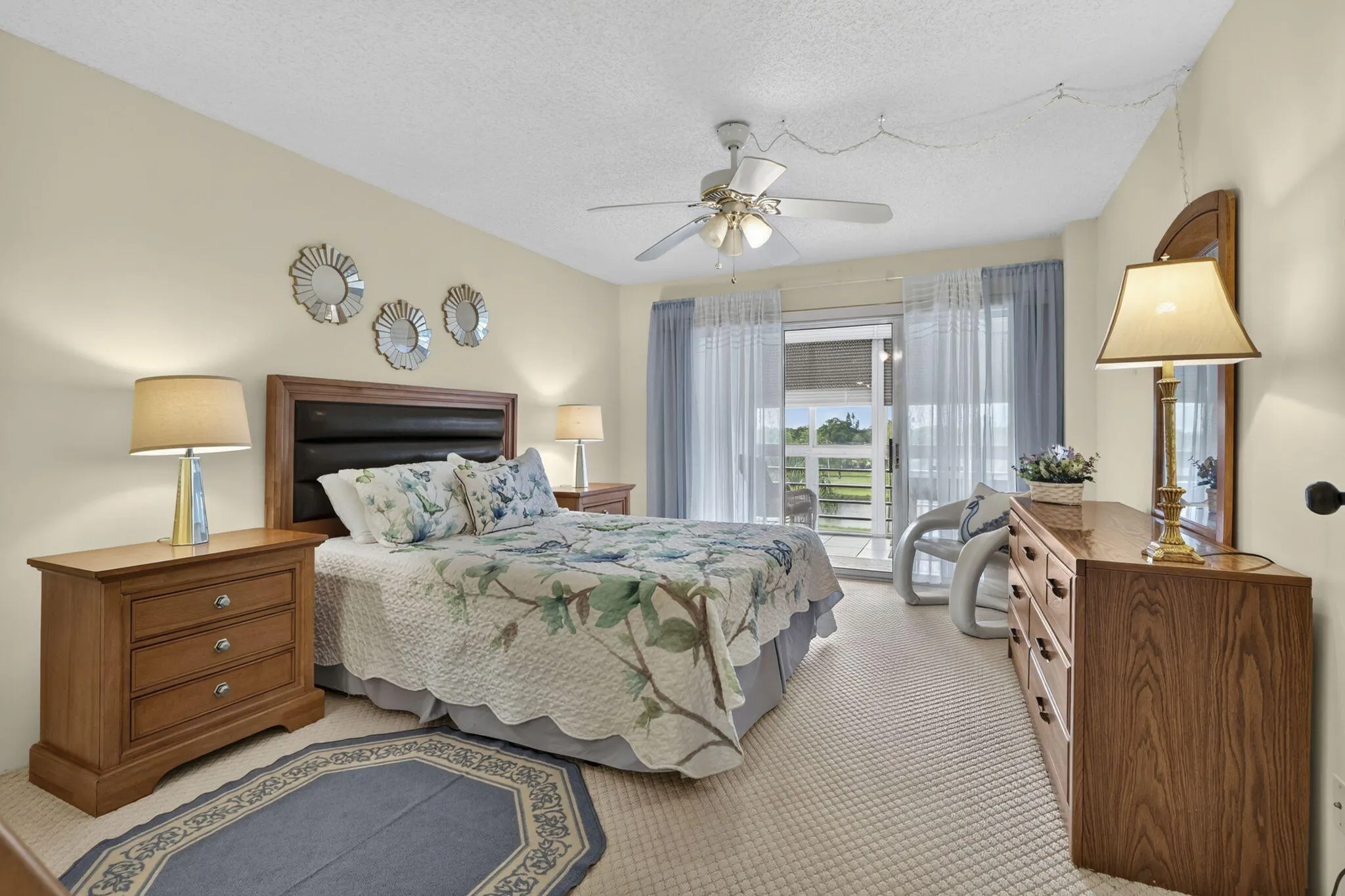 3959 Via Poinciana #506