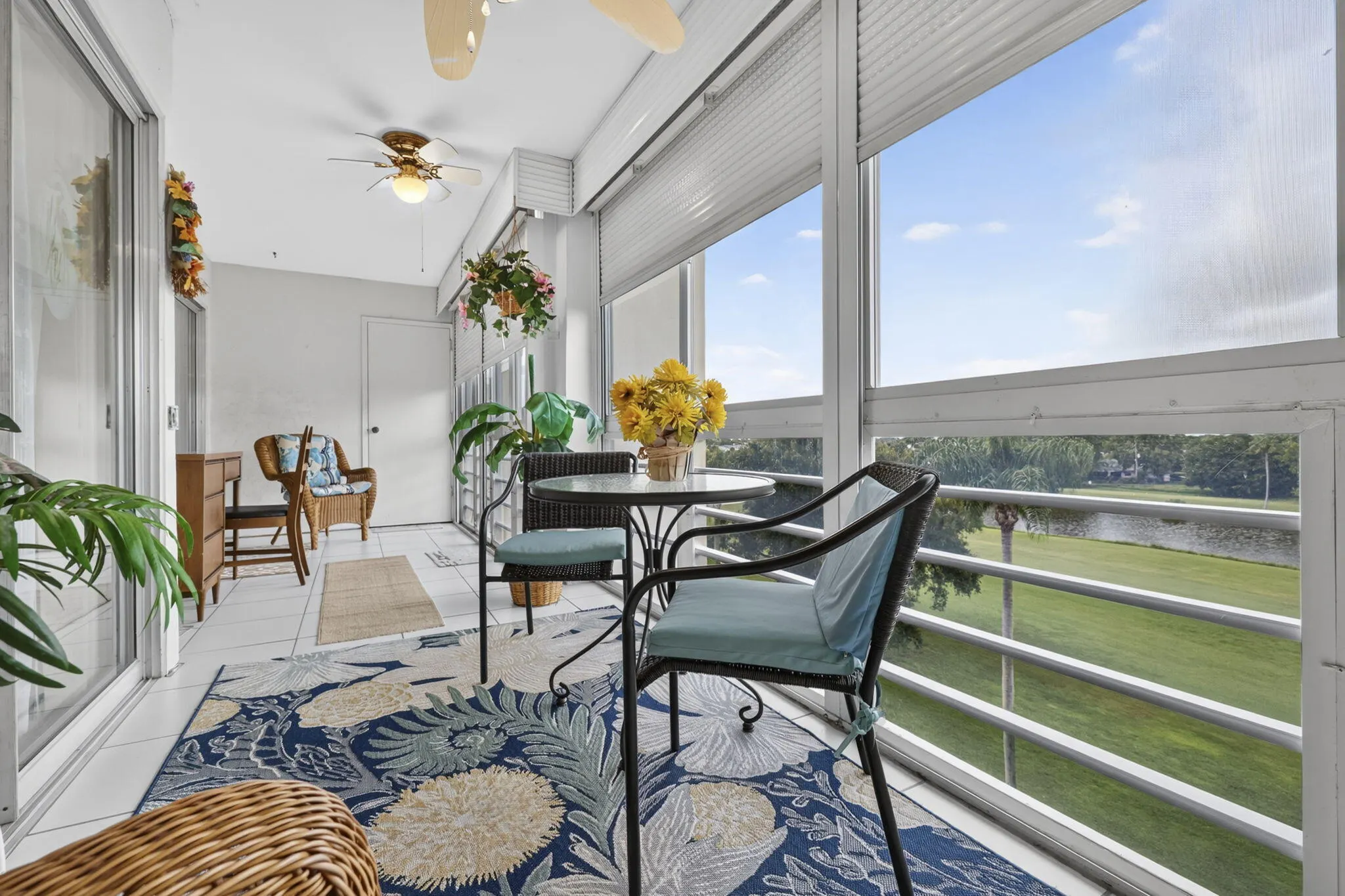 3959 Via Poinciana #506