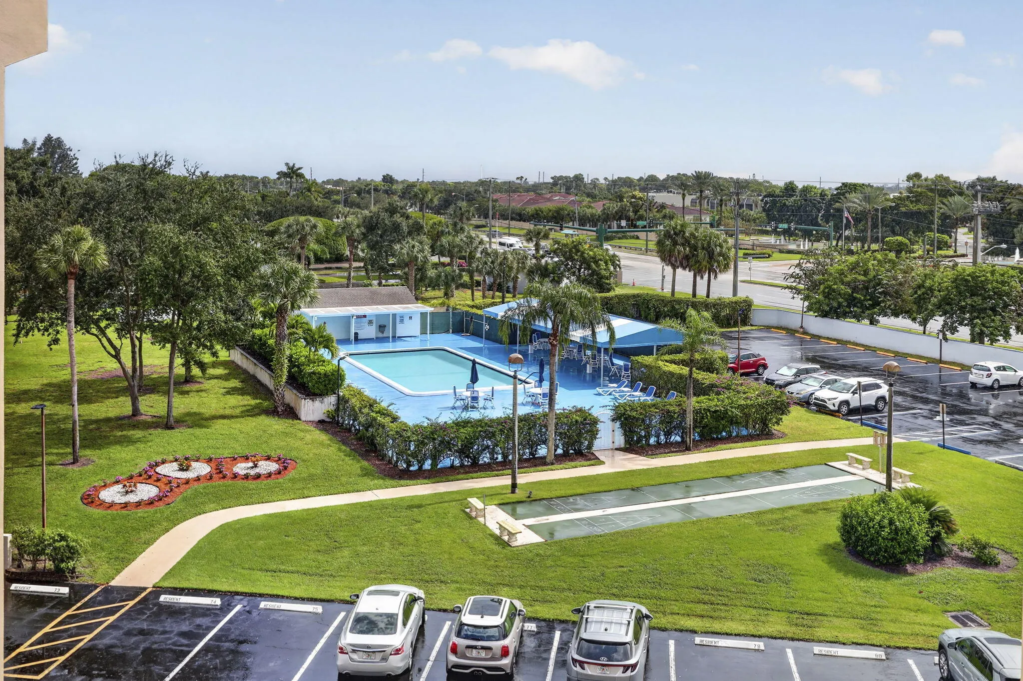 3959 Via Poinciana #506