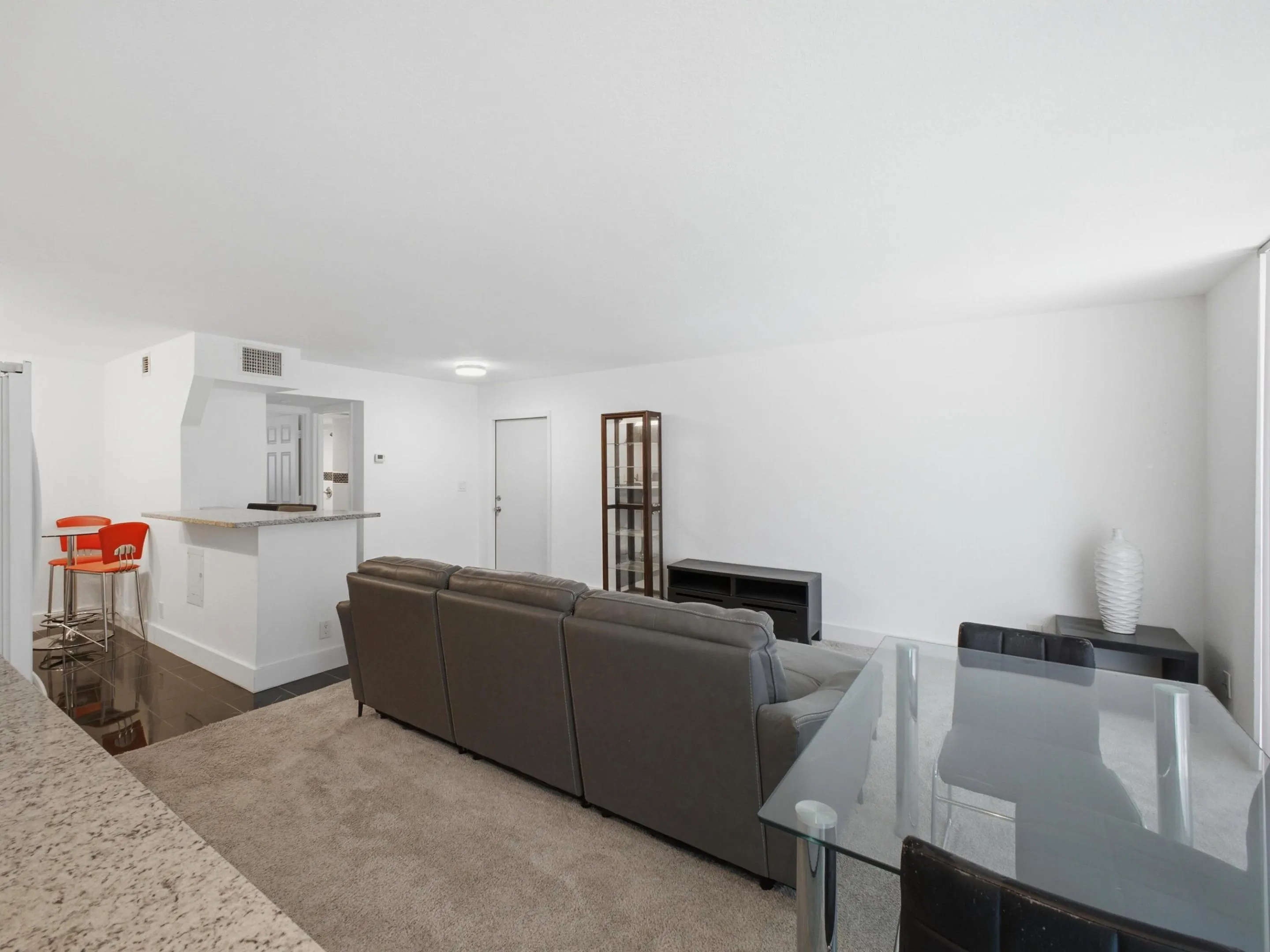 555 NW 4th Avenue #218
