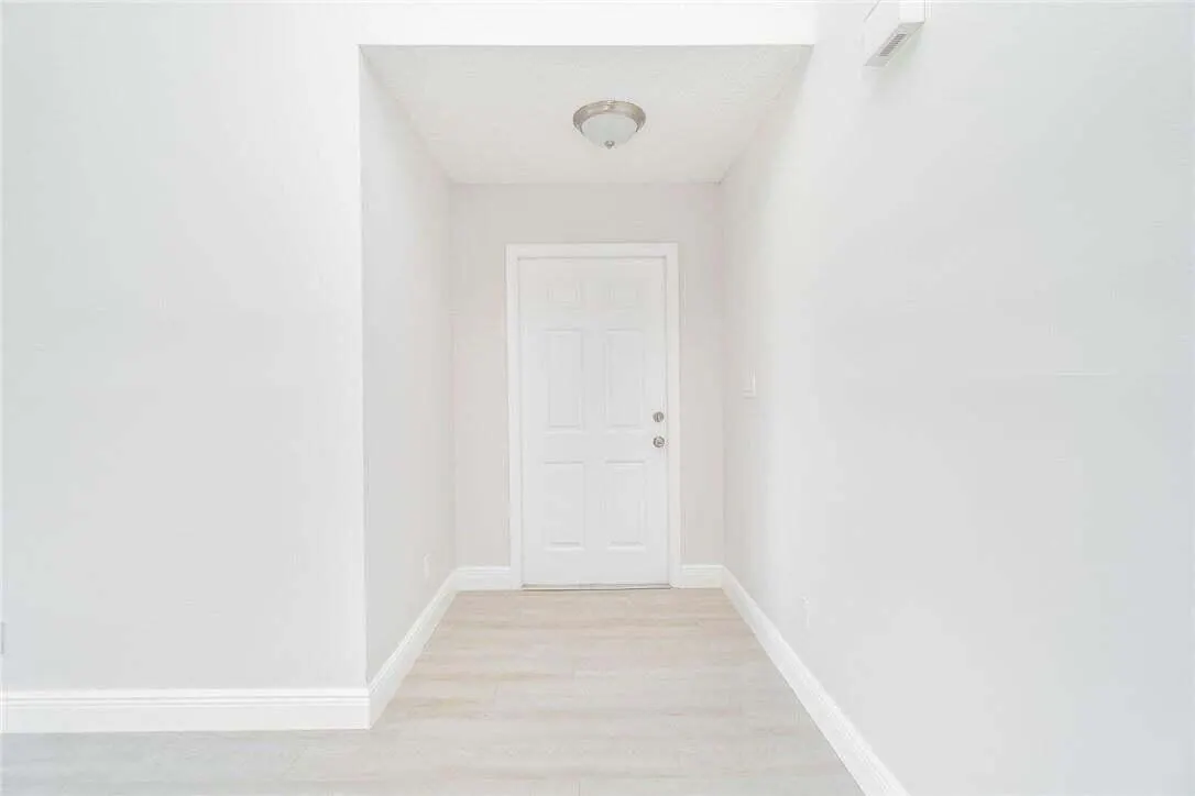 3830 ROWENA Circle