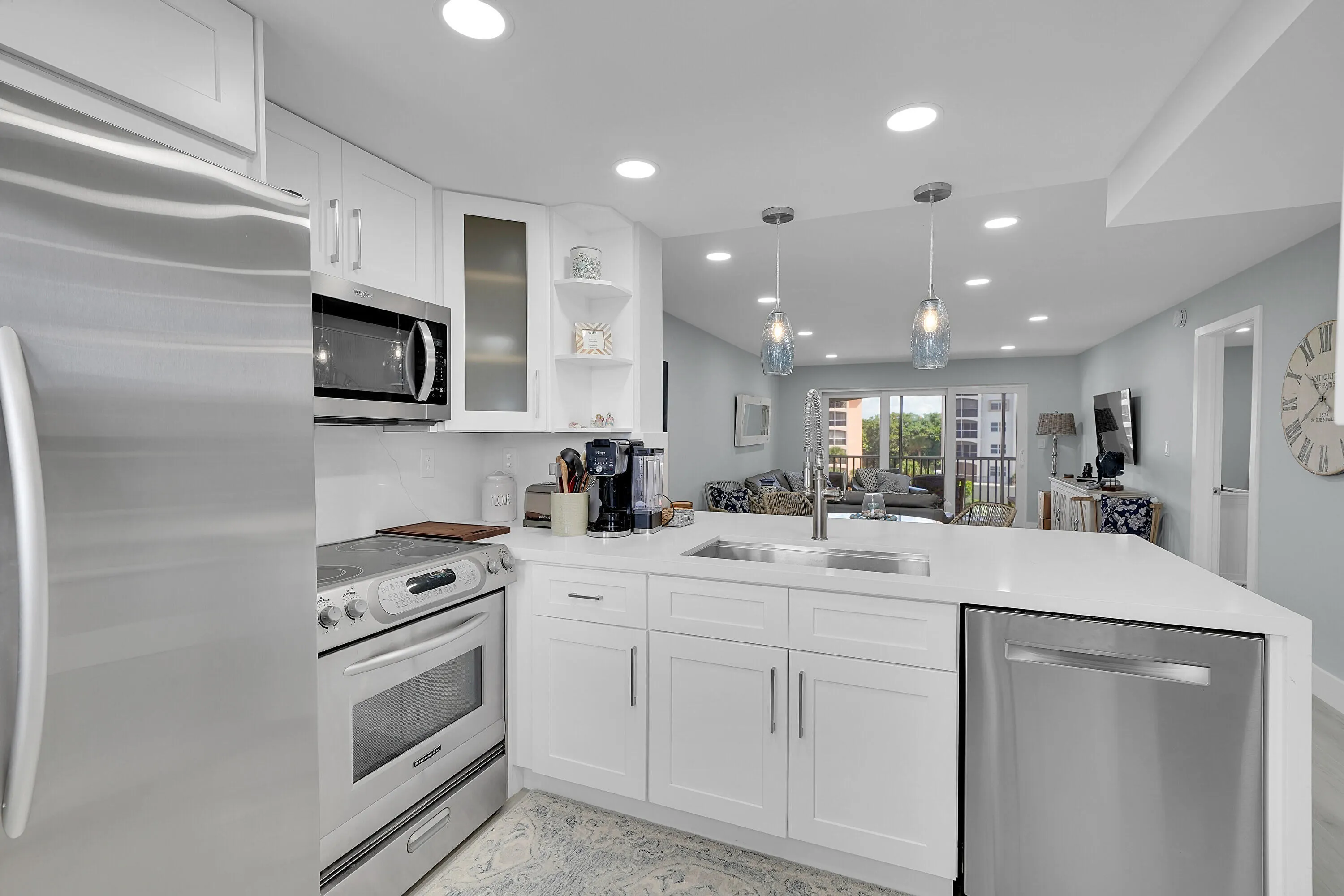 2871 N Ocean Boulevard #M338