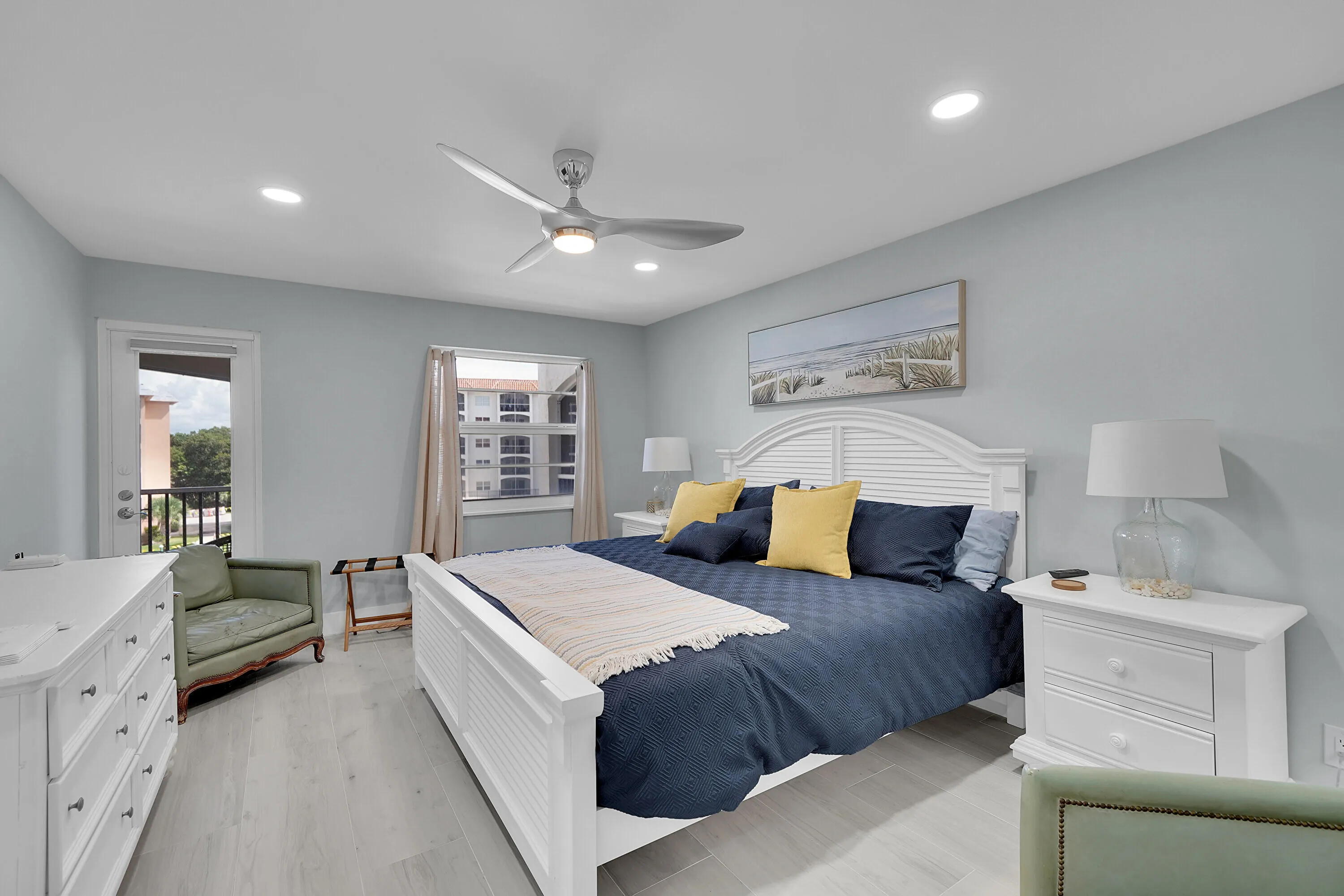 2871 N Ocean Boulevard #M338