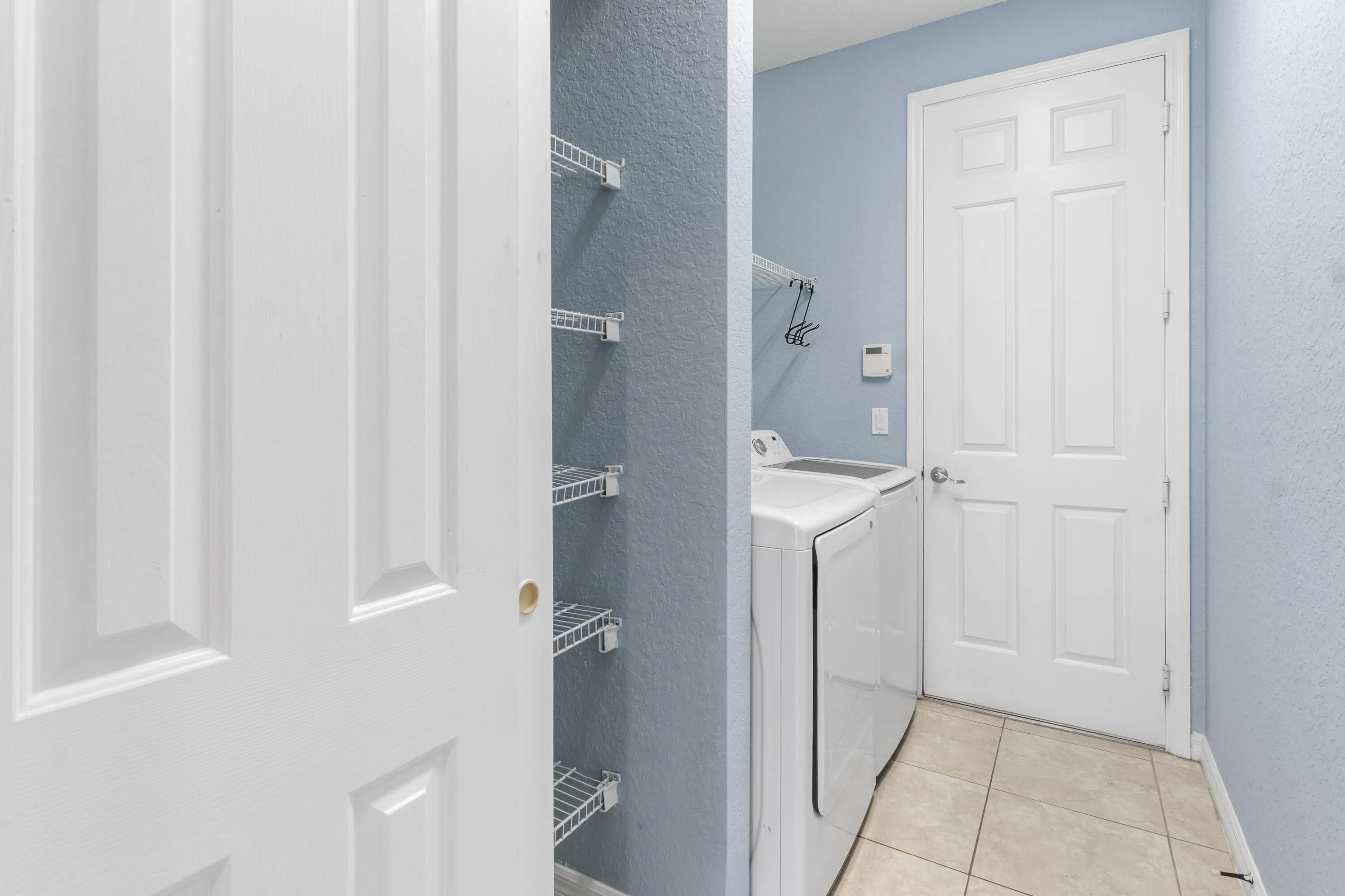 9907 E VERONA Circle