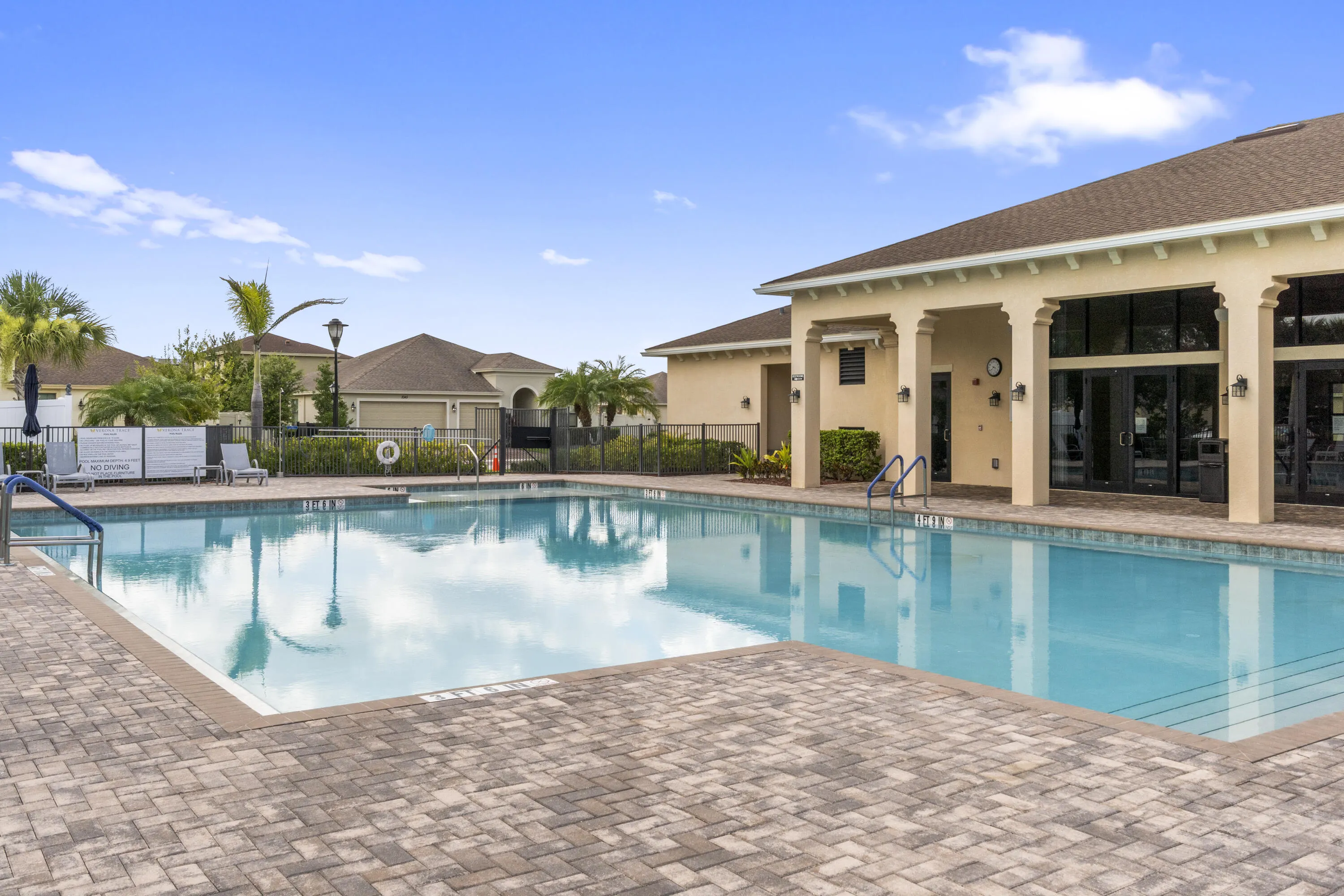 9907 E VERONA Circle