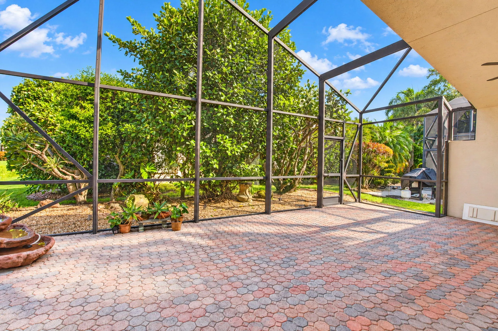 8161 LA JOLLA VISTA Lane