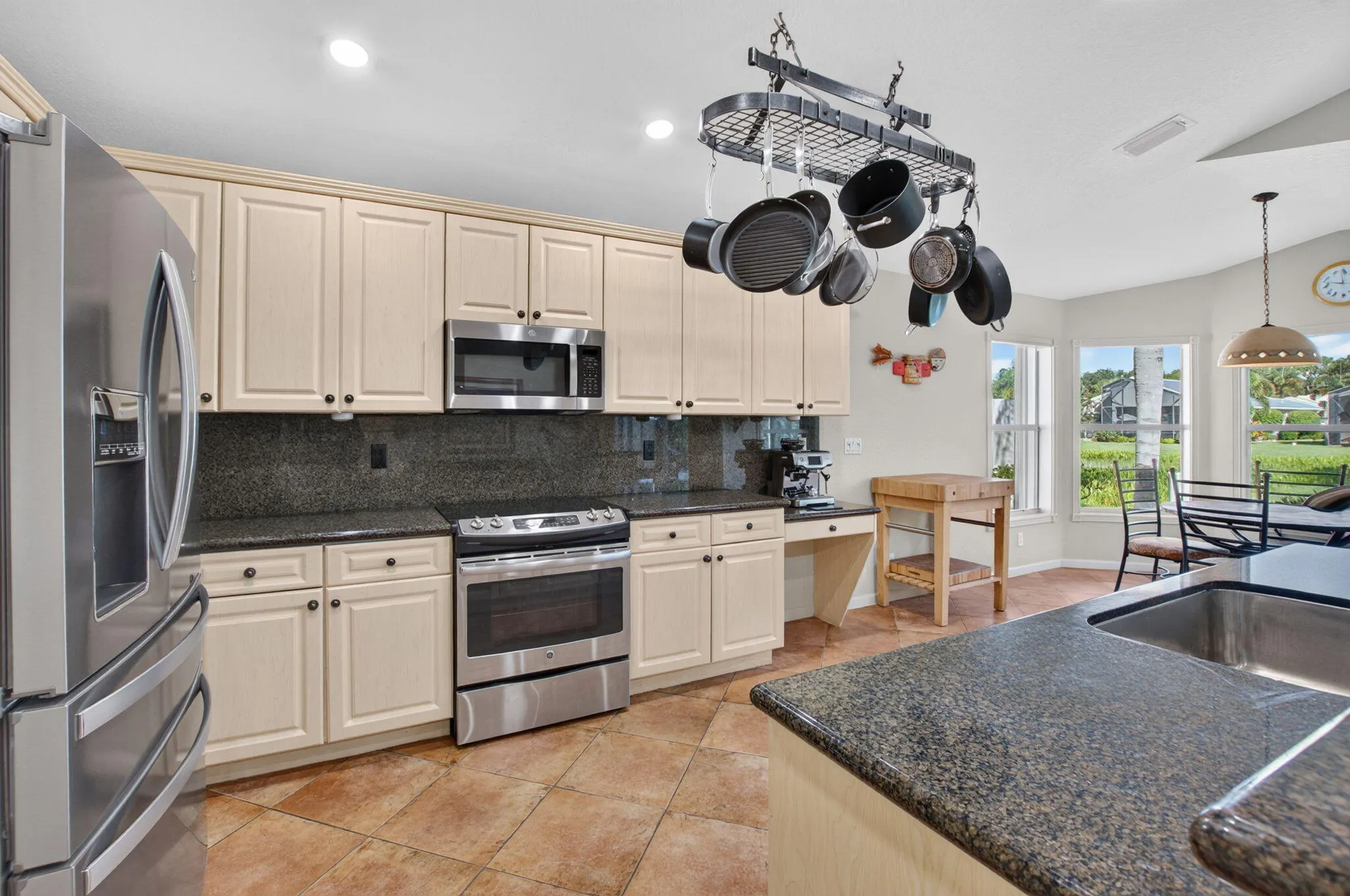 8161 LA JOLLA VISTA Lane