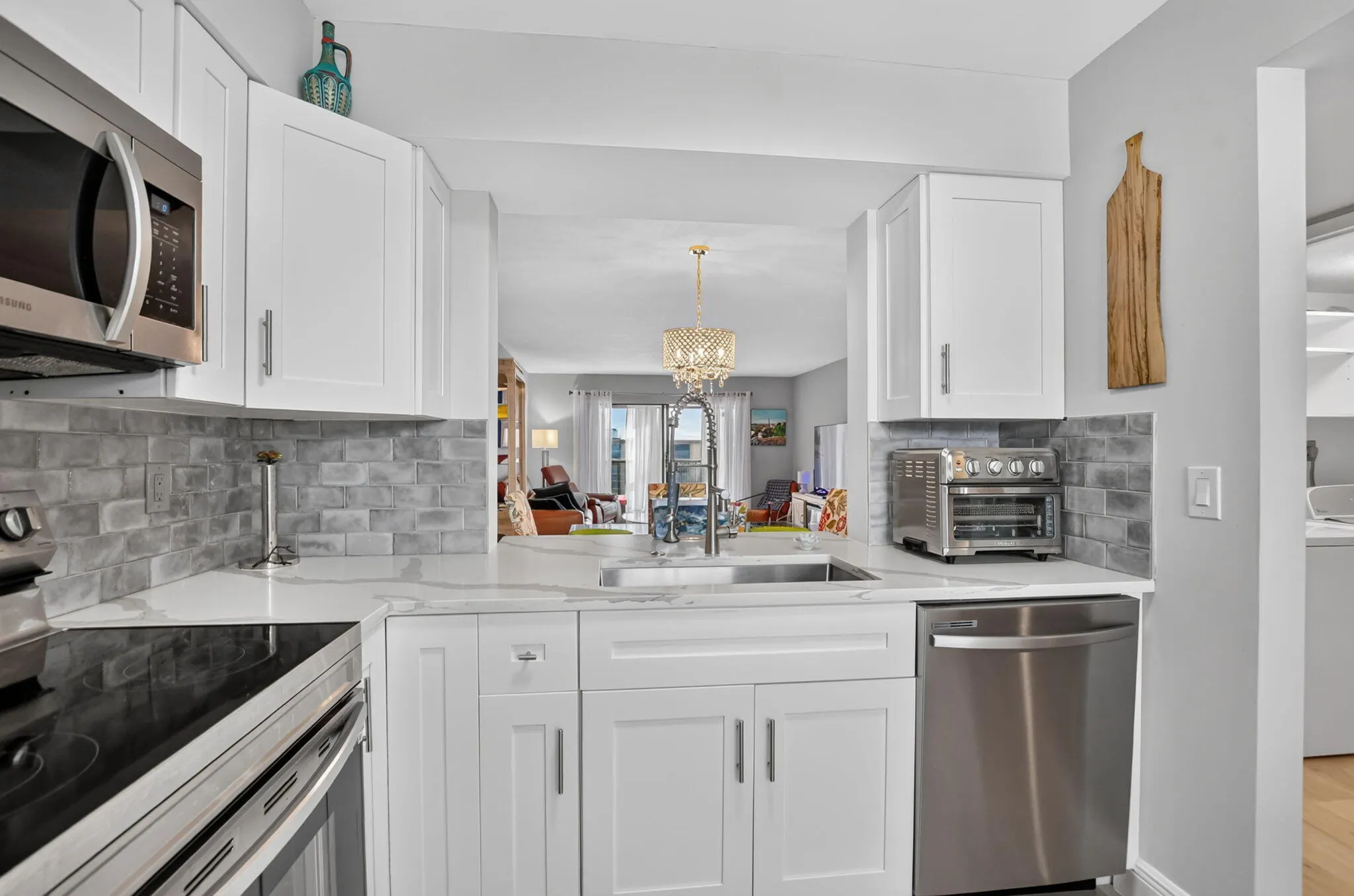 7290 Kinghurst Drive #807