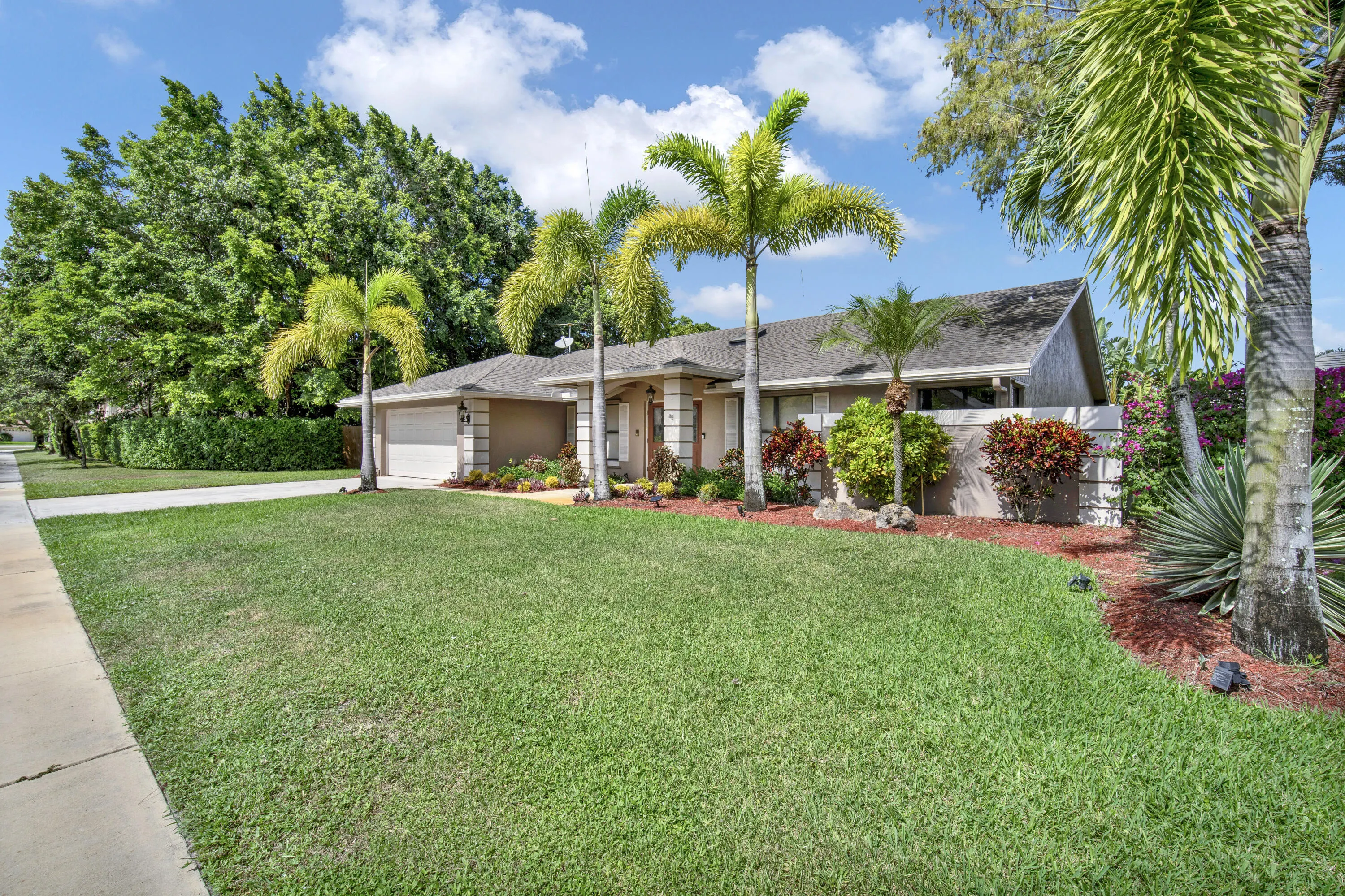 1835 Staimford Circle