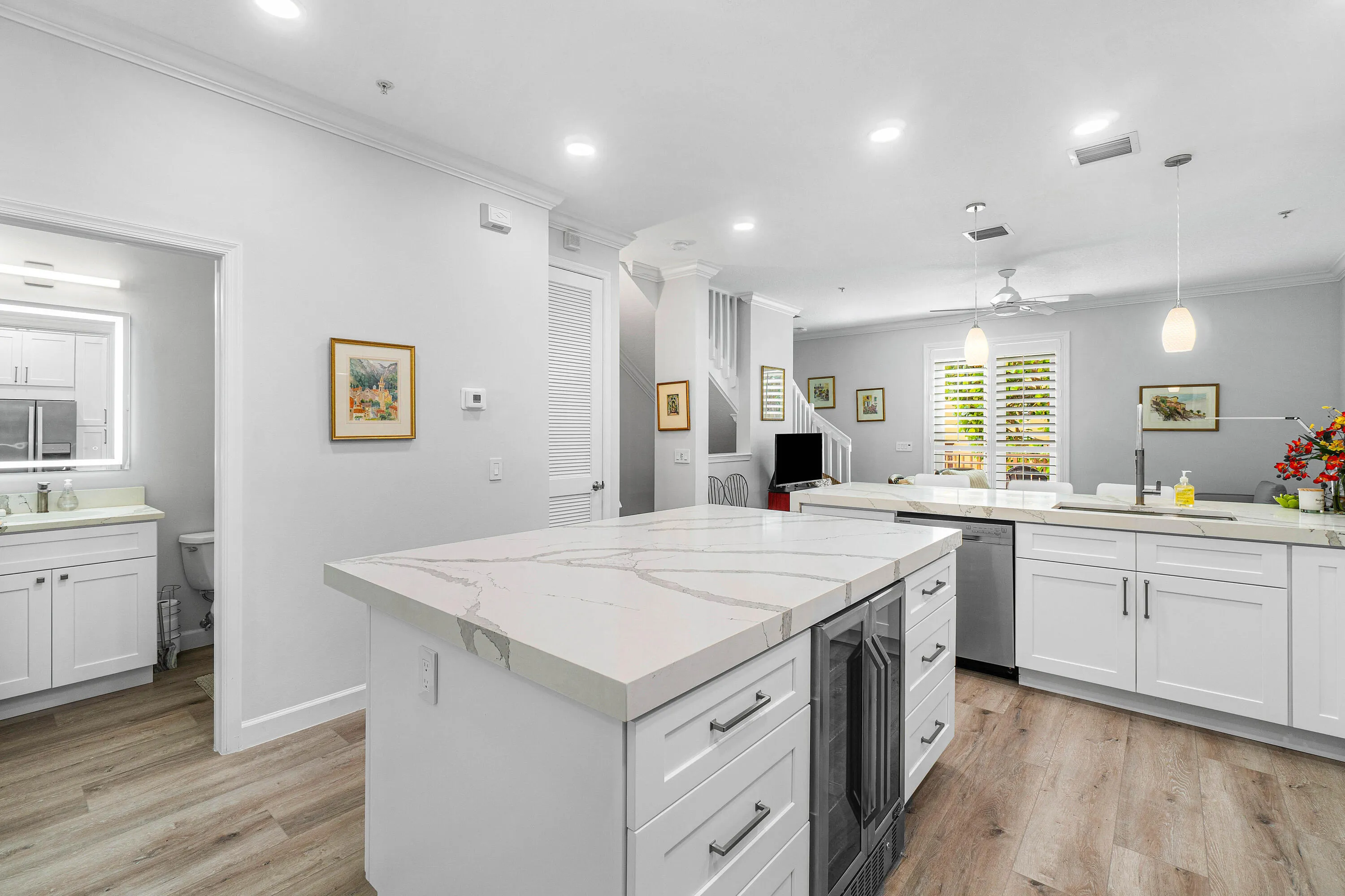 65 SE 5th Avenue