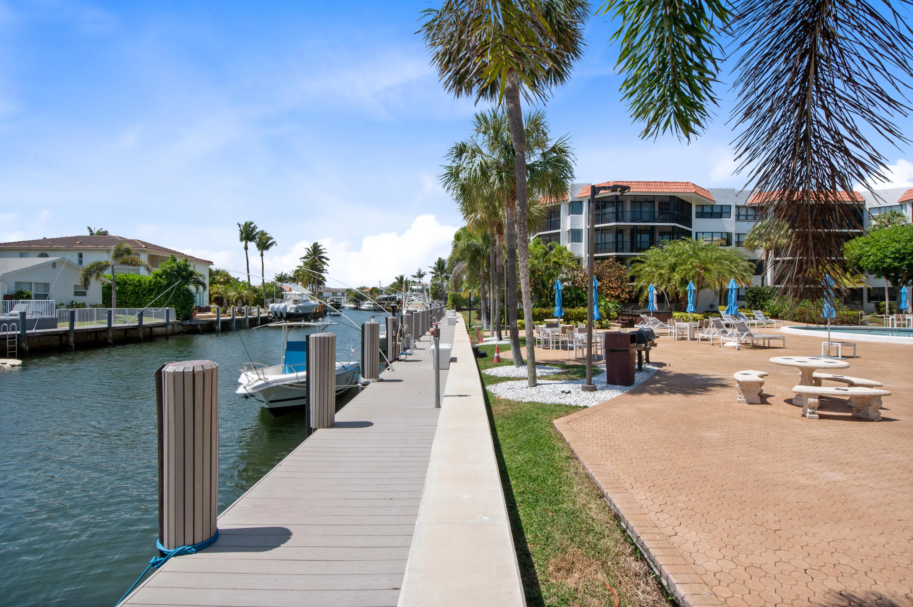 800 Jeffery Street #205