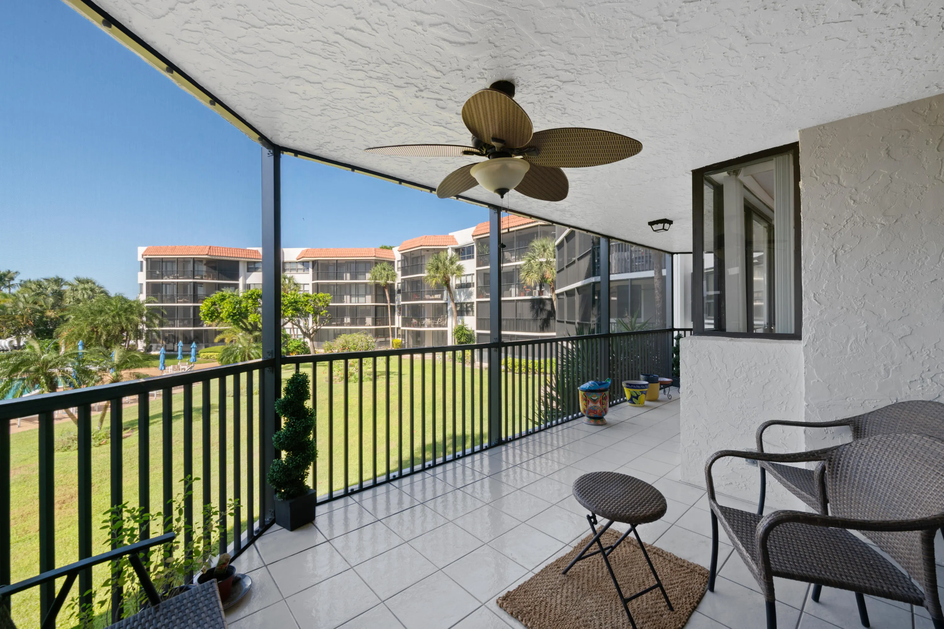 800 Jeffery Street #205