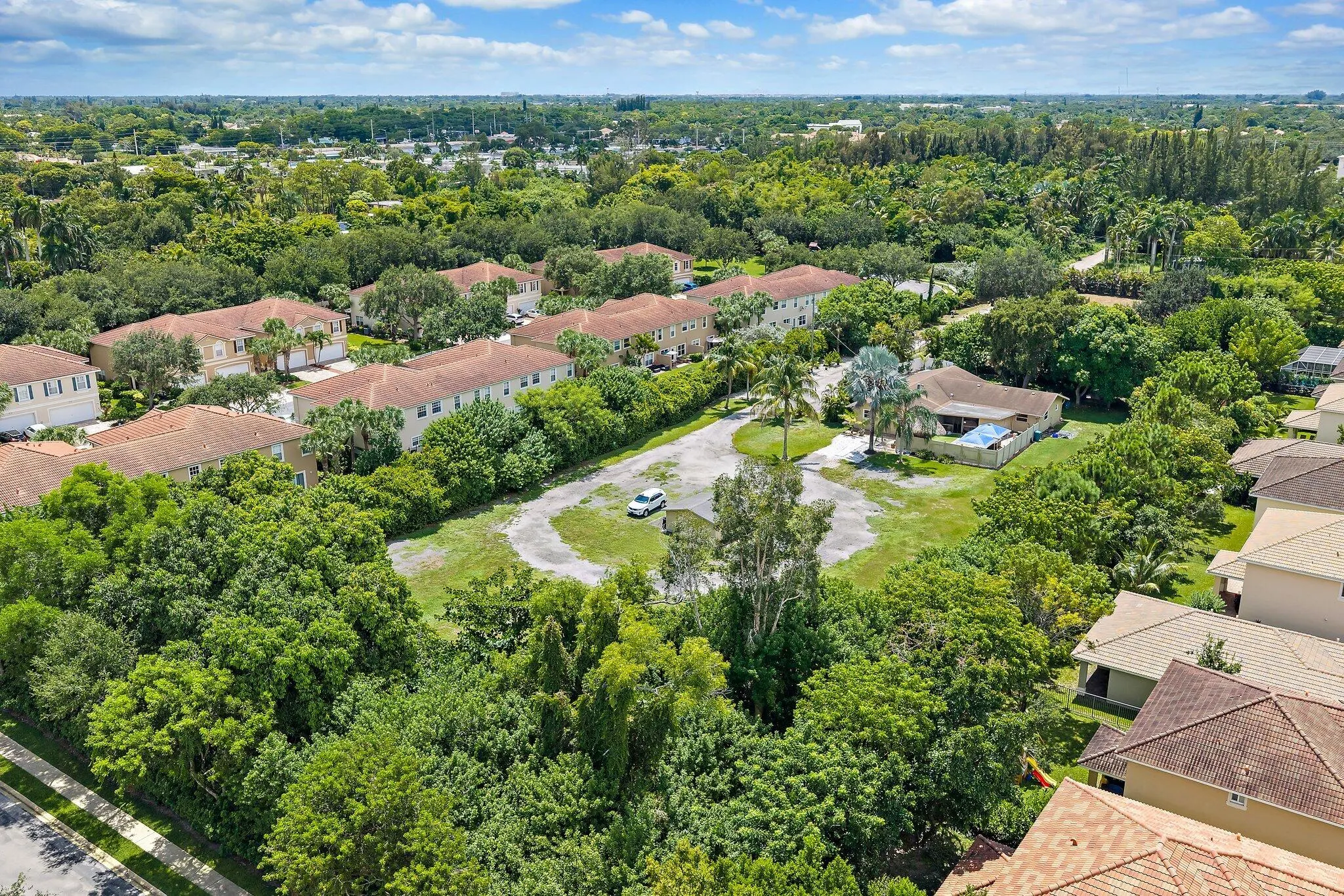 5681 De Soto Road