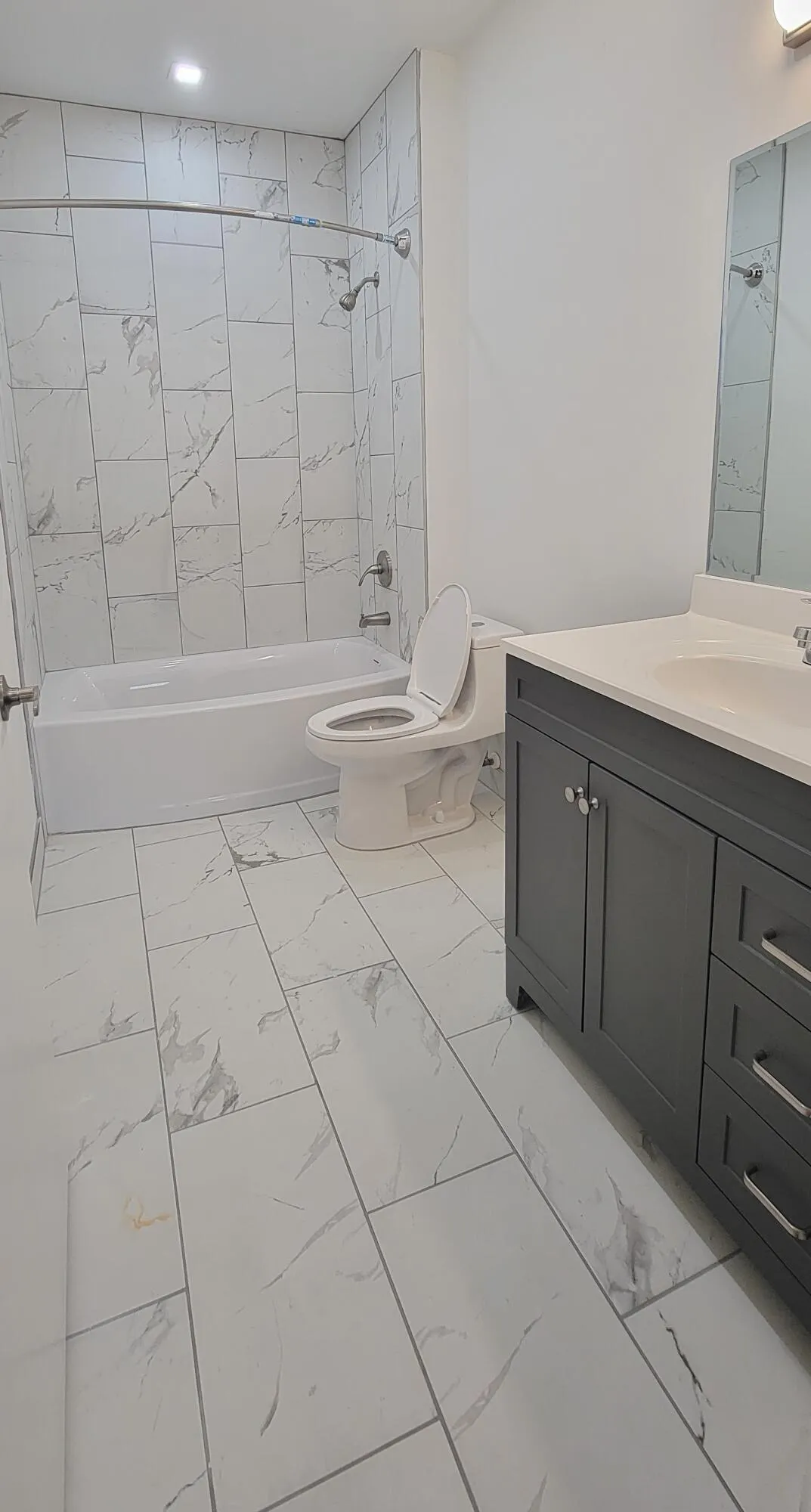 3801 DAVIE Boulevard #206