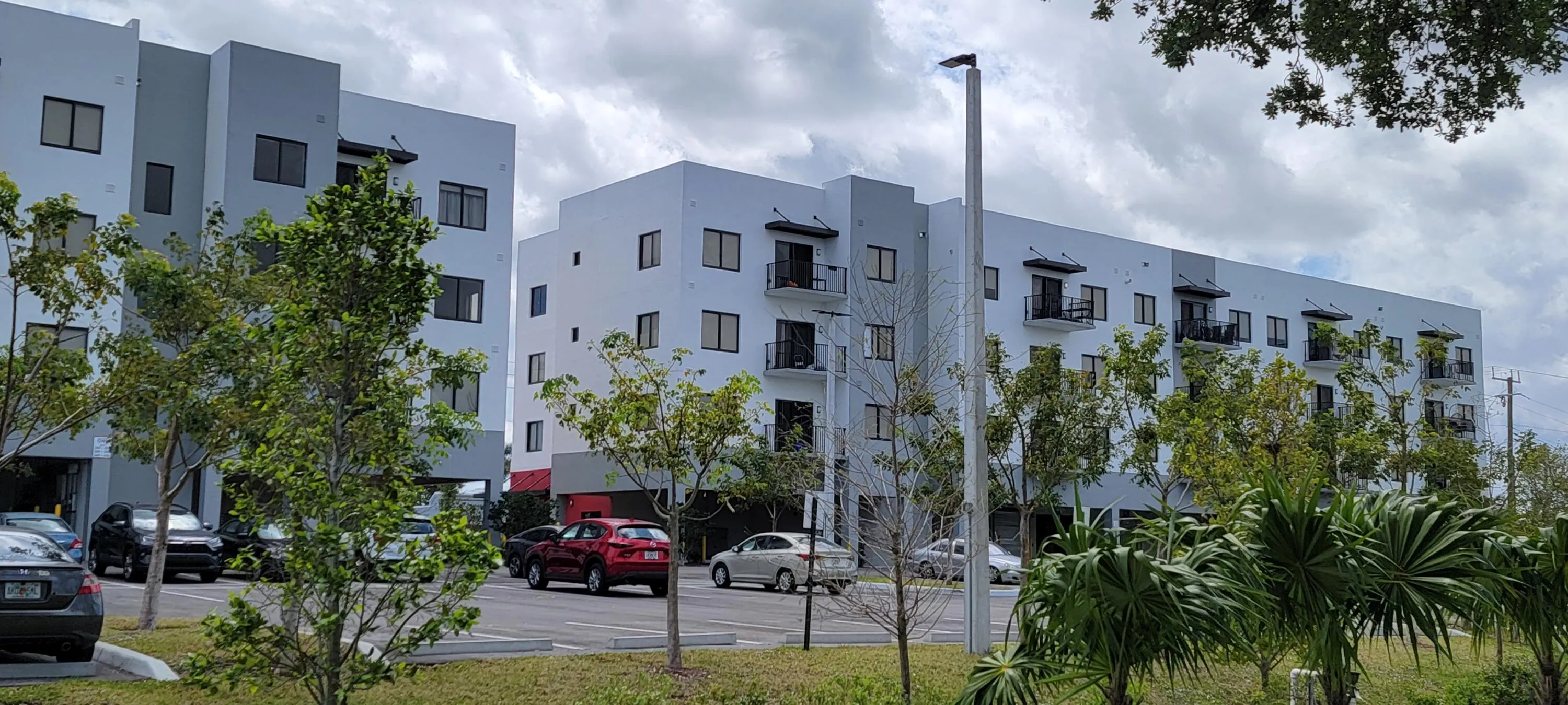 3801 DAVIE Boulevard #206