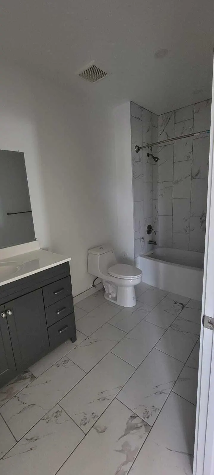 3801 DAVIE Boulevard #206