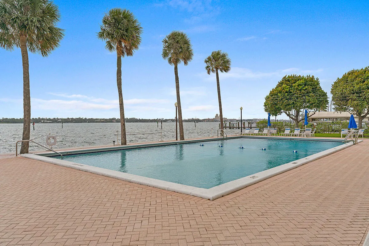 2600 N Flagler Drive #212