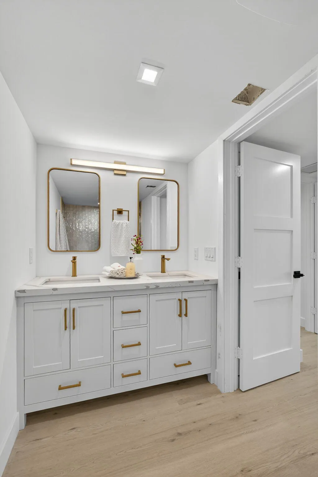 1200 Marine Way #805