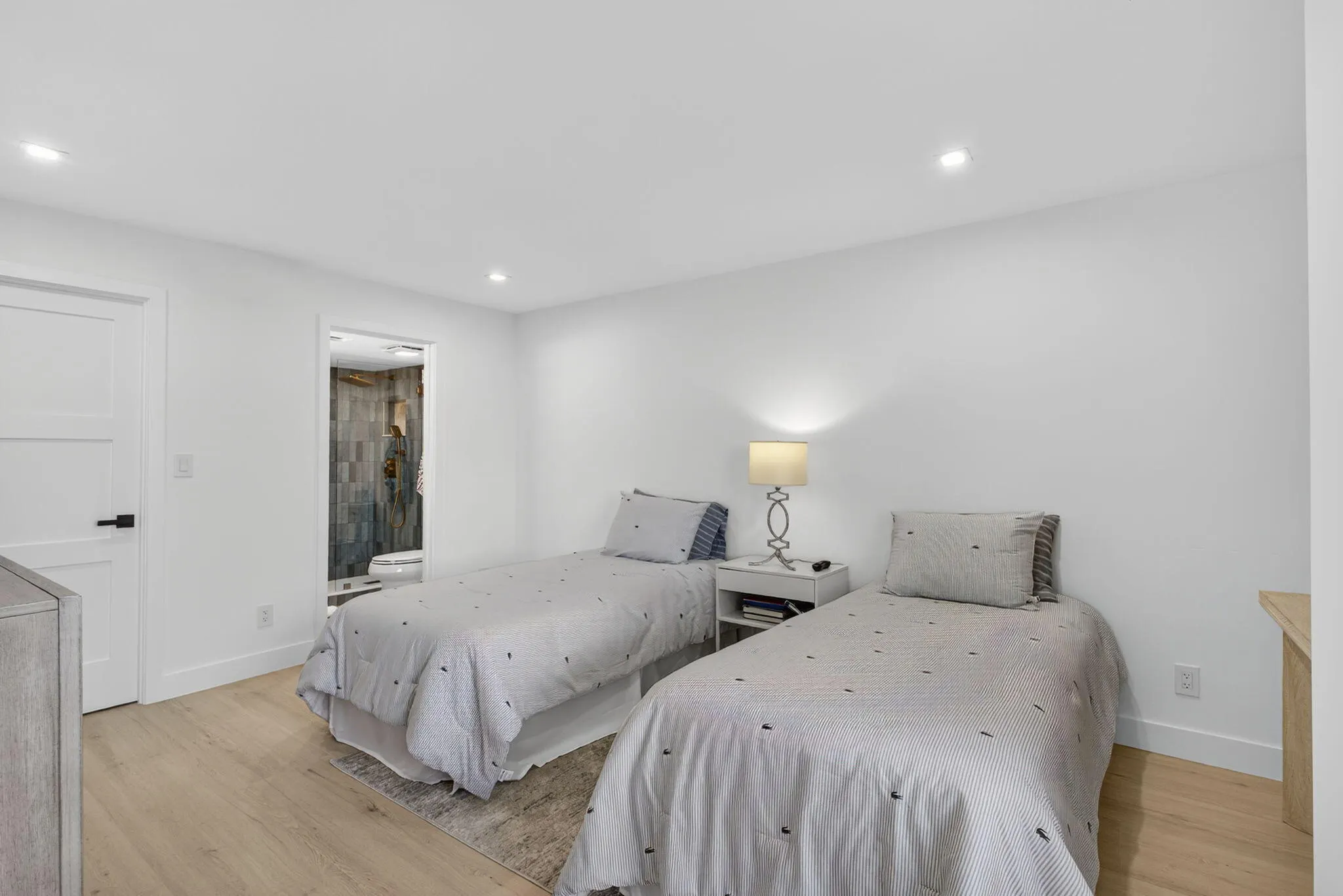 1200 Marine Way #805