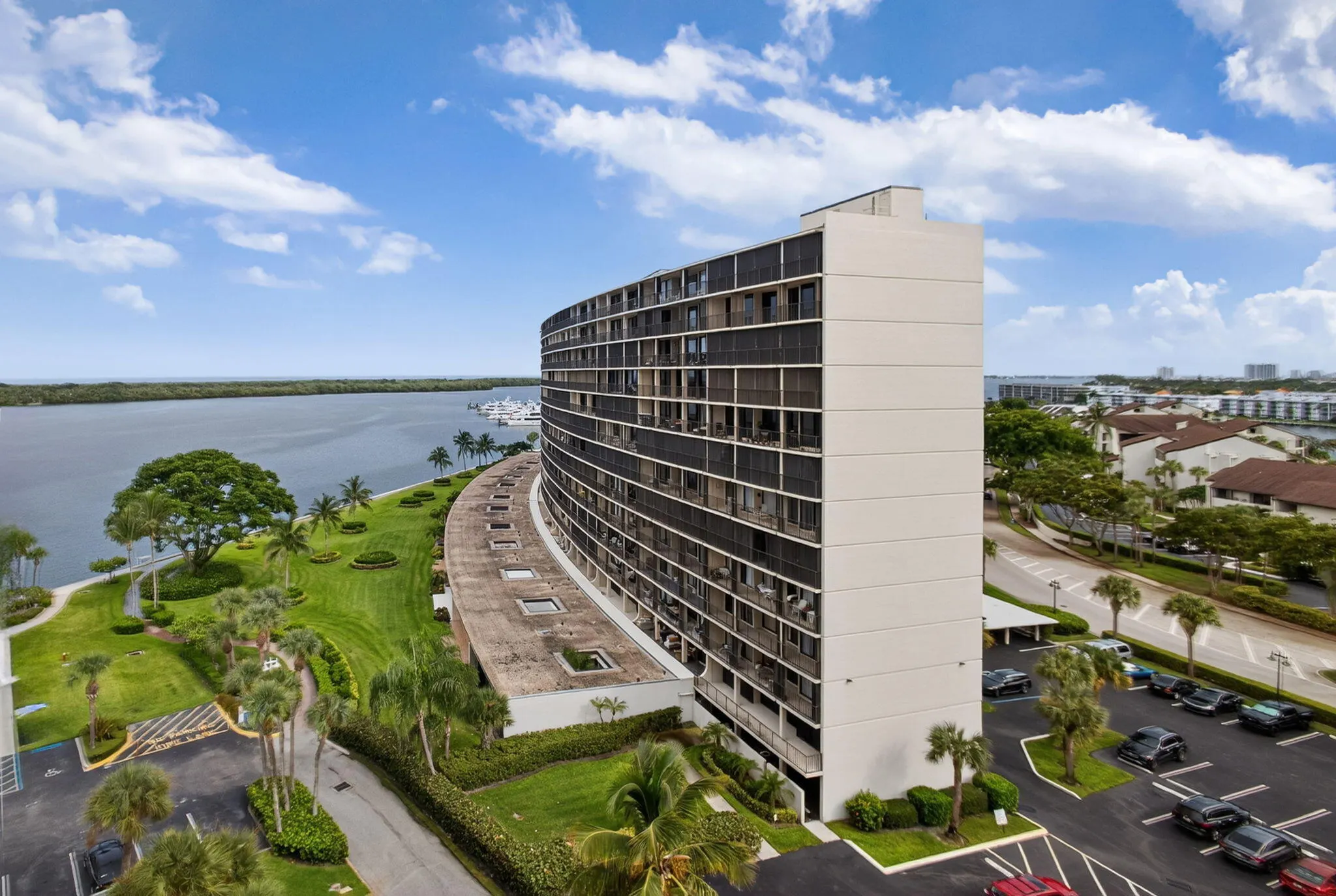 1200 Marine Way #805