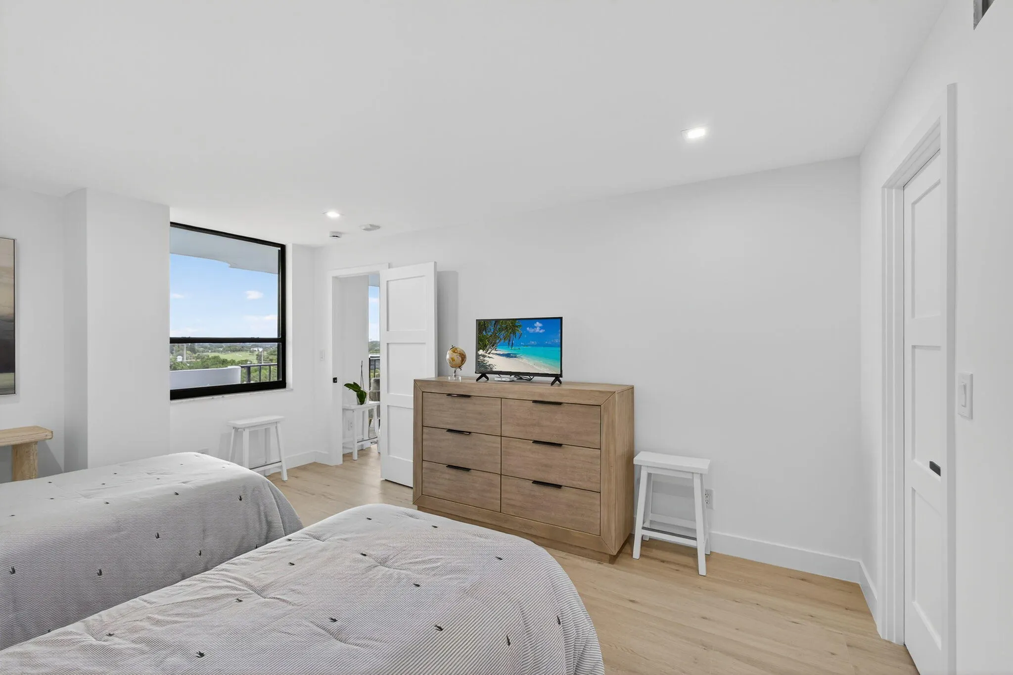 1200 Marine Way #805