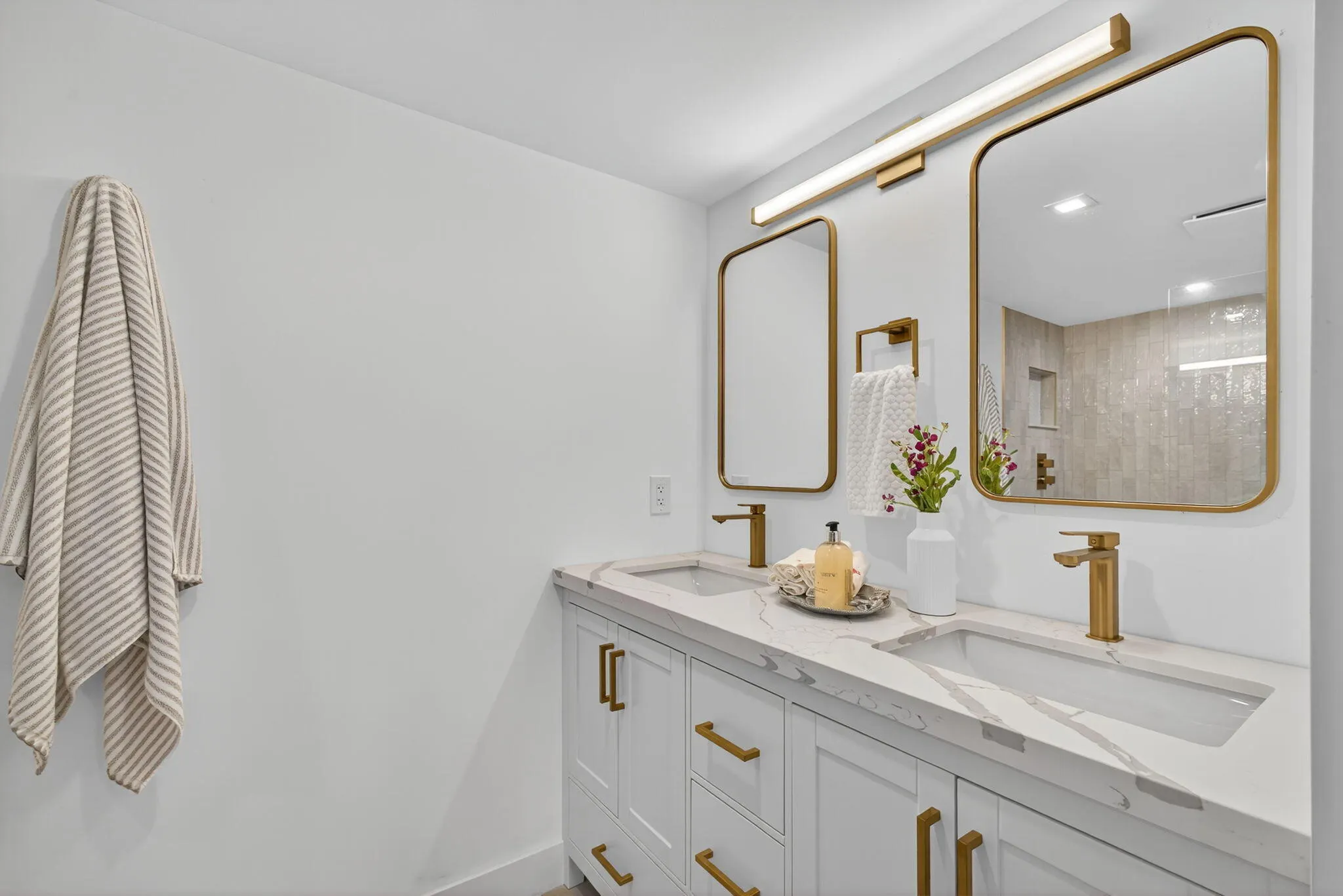 1200 Marine Way #805
