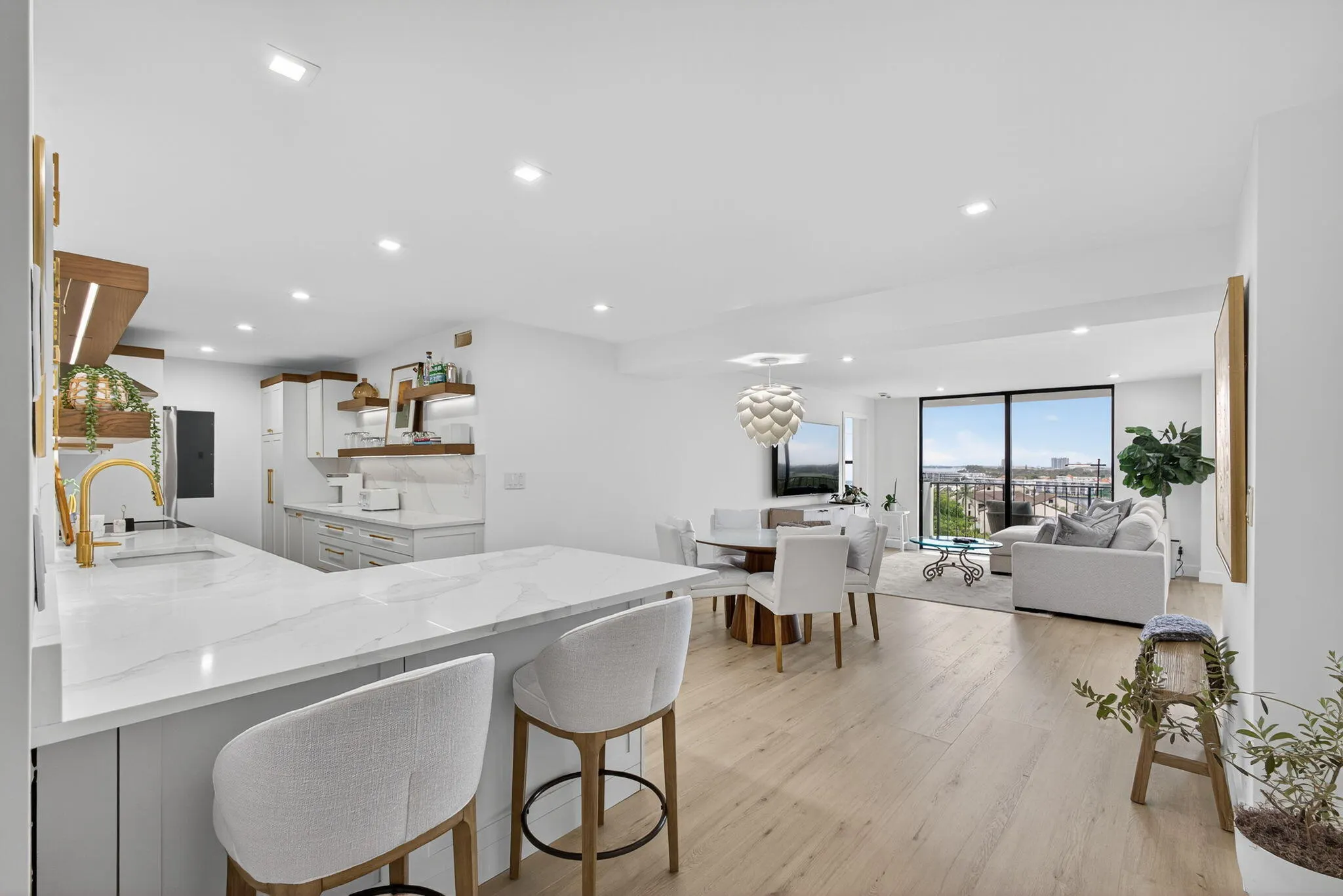 1200 Marine Way #805