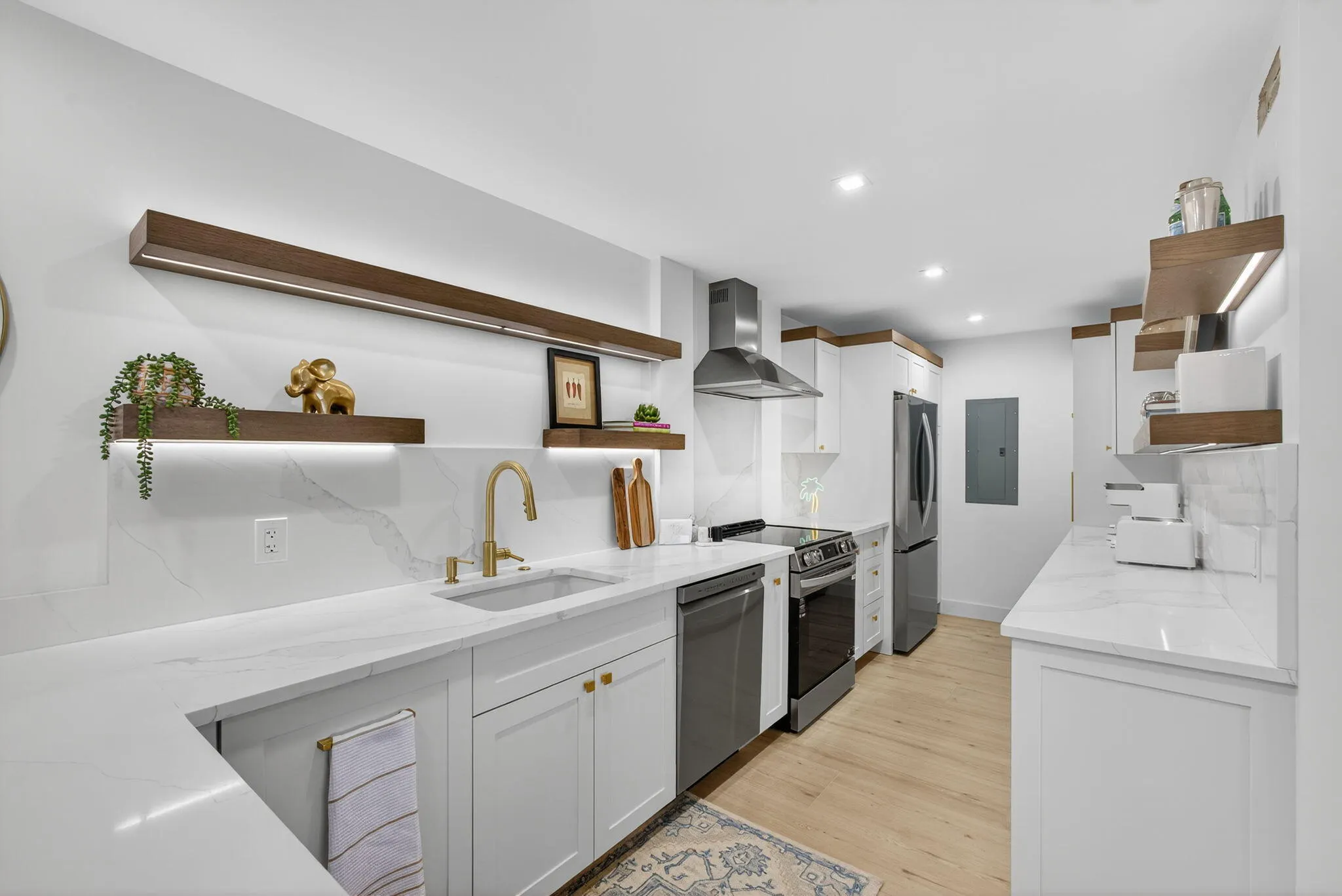 1200 Marine Way #805