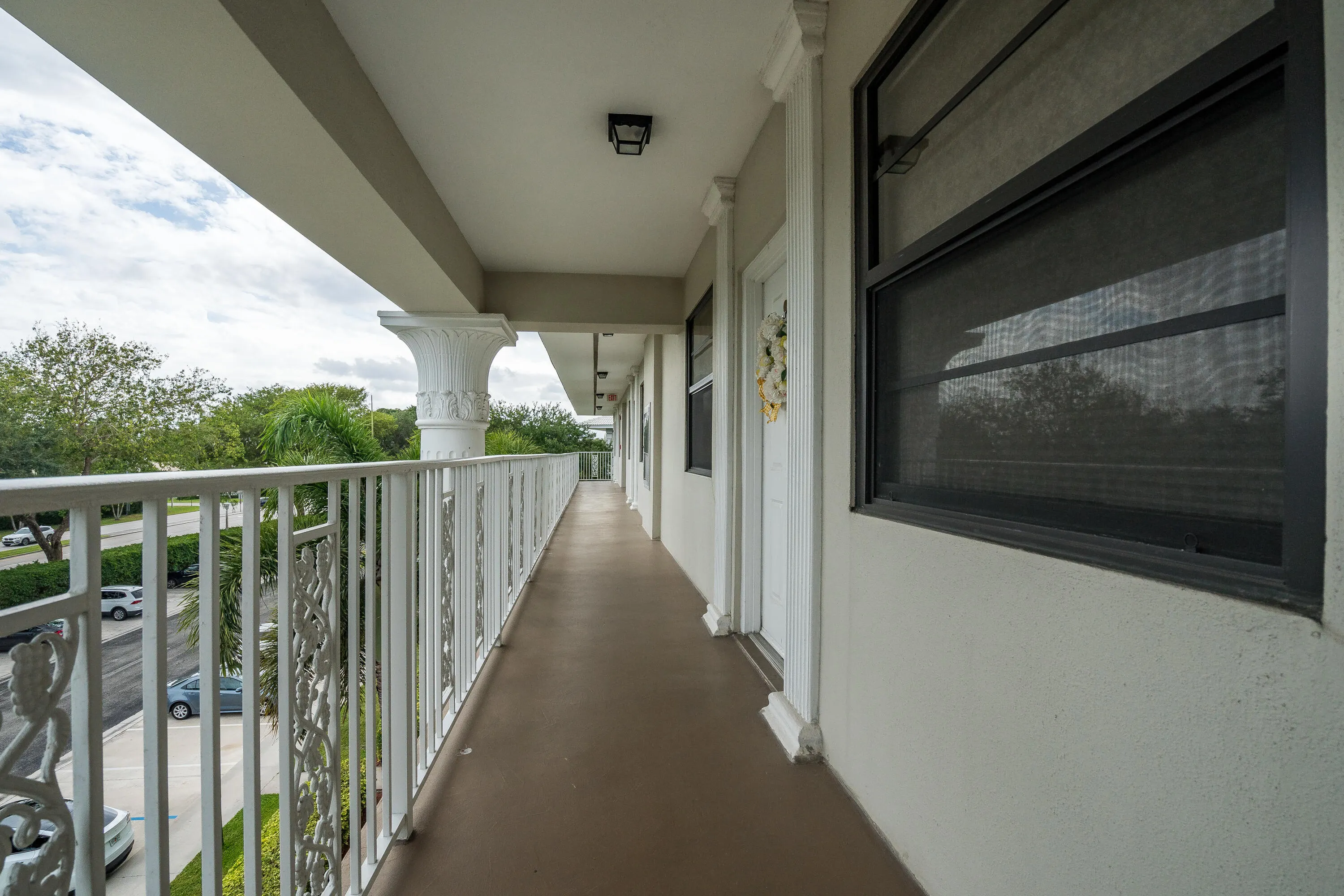 6037 BALBOA Circle #403