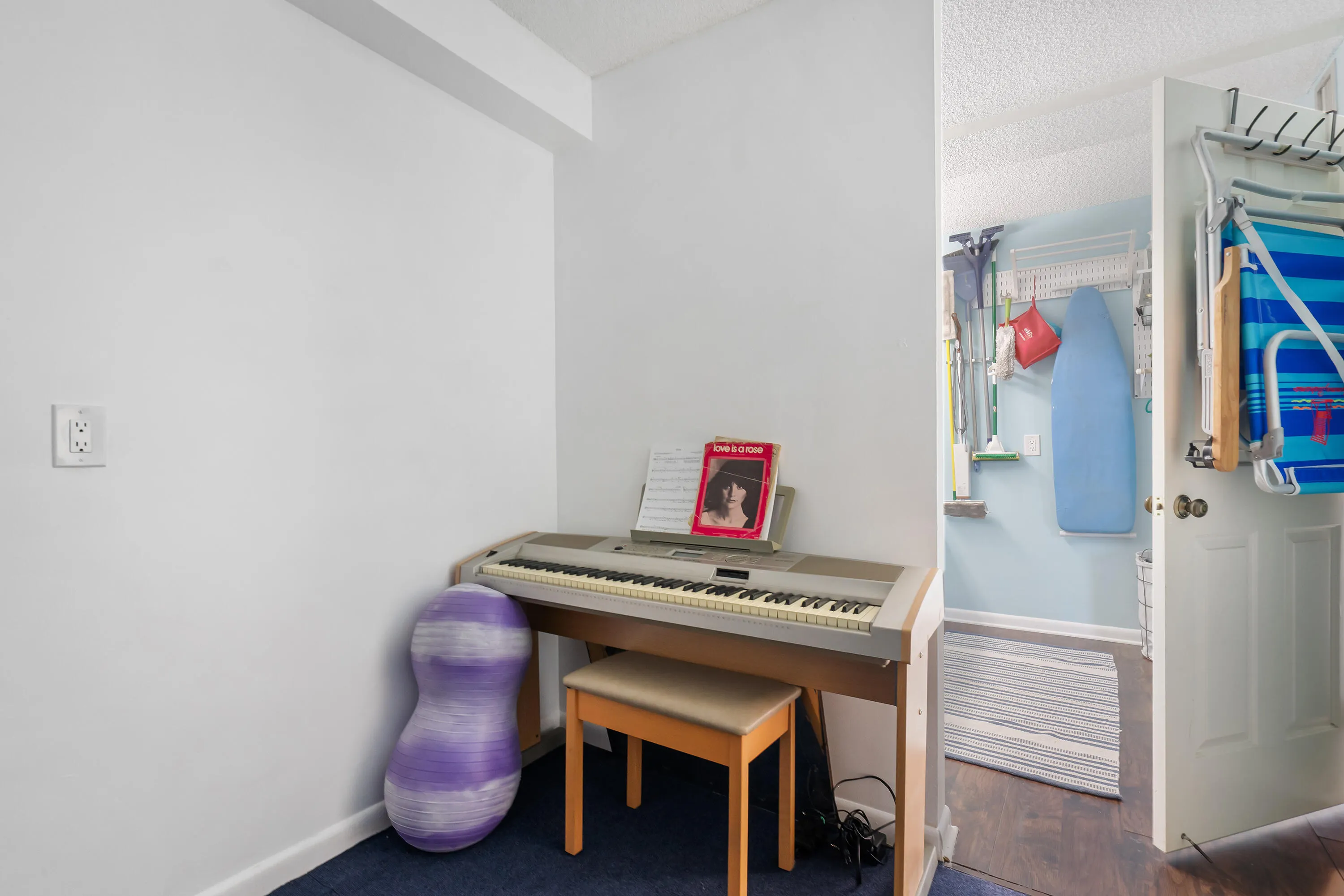 6037 BALBOA Circle #403