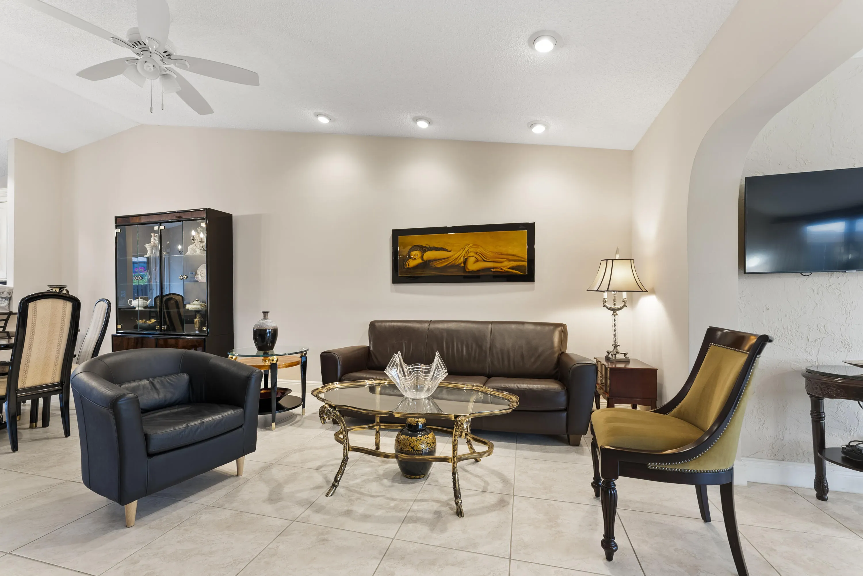823 SKY PINE Way #D
