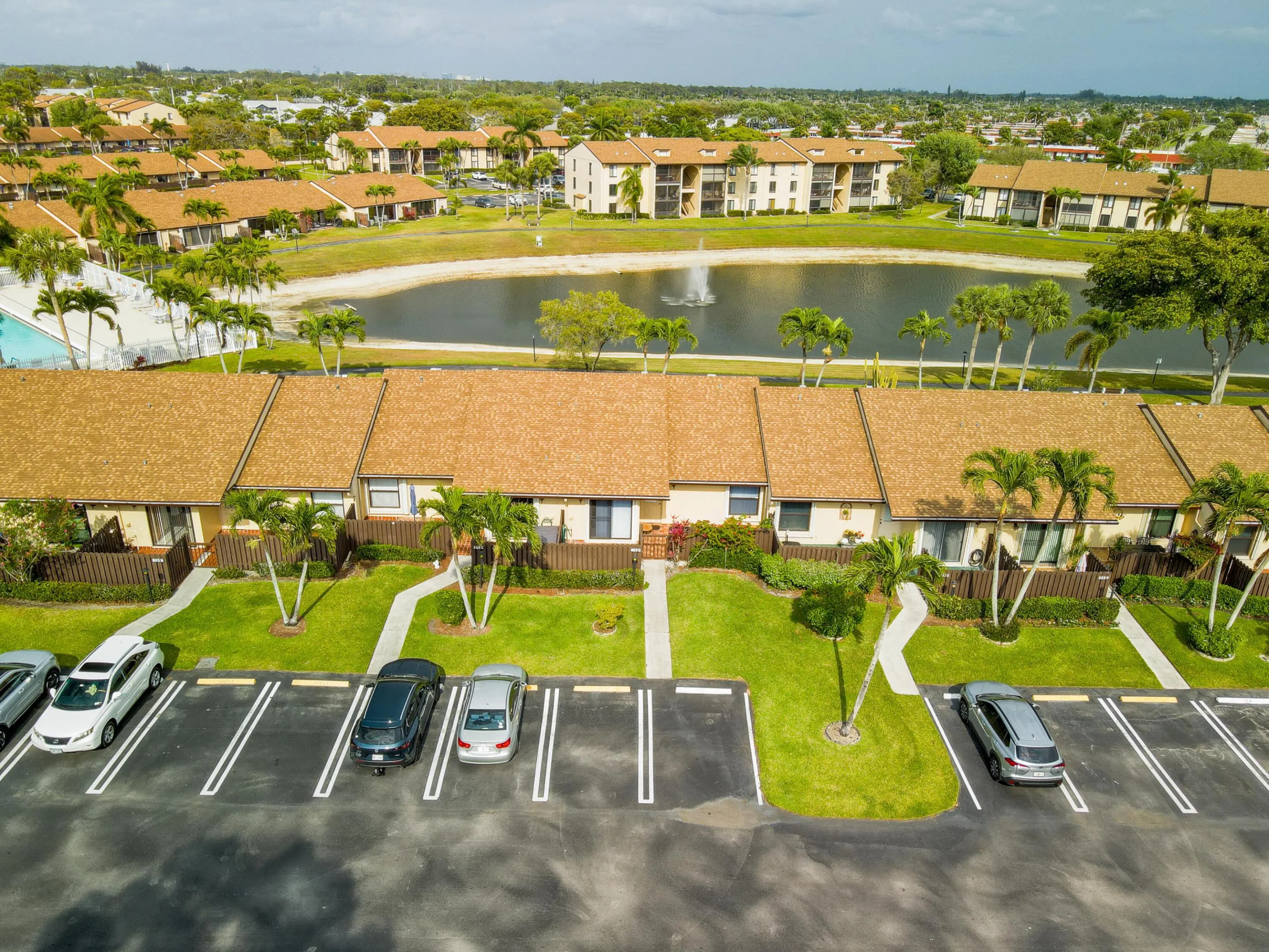 823 SKY PINE Way #D